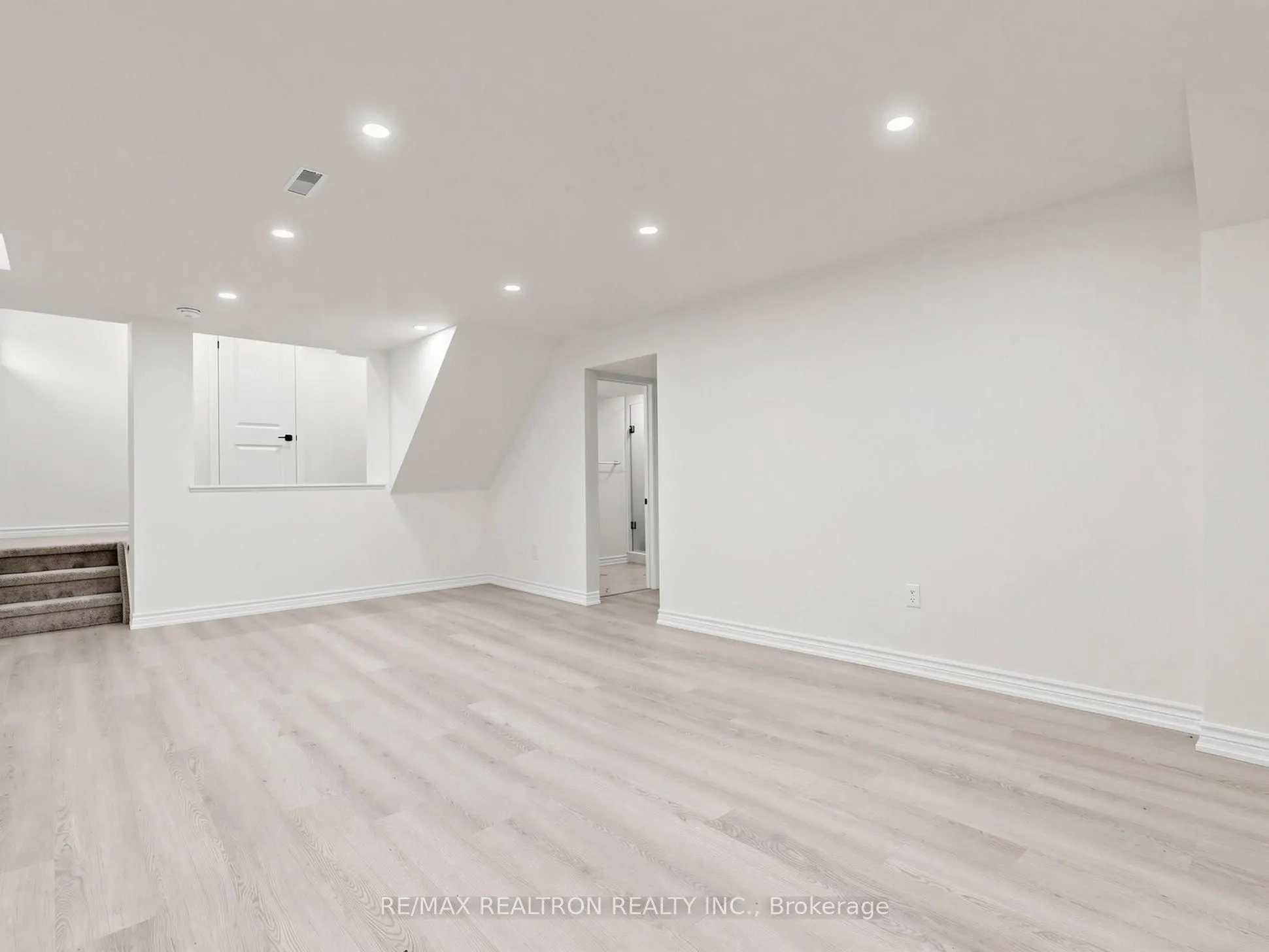 20 Harnworth Drive