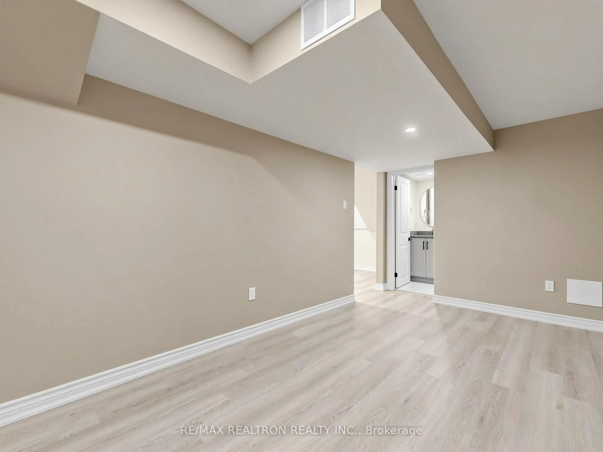 20 Harnworth Drive