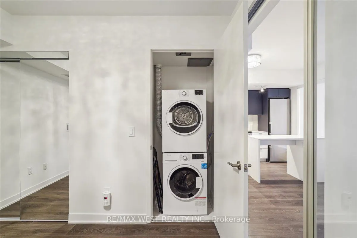 8 Tippett Road #426