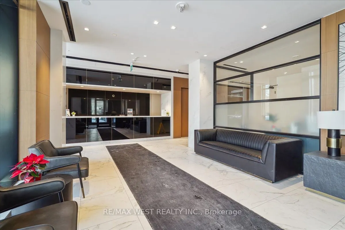 8 Tippett Road #426