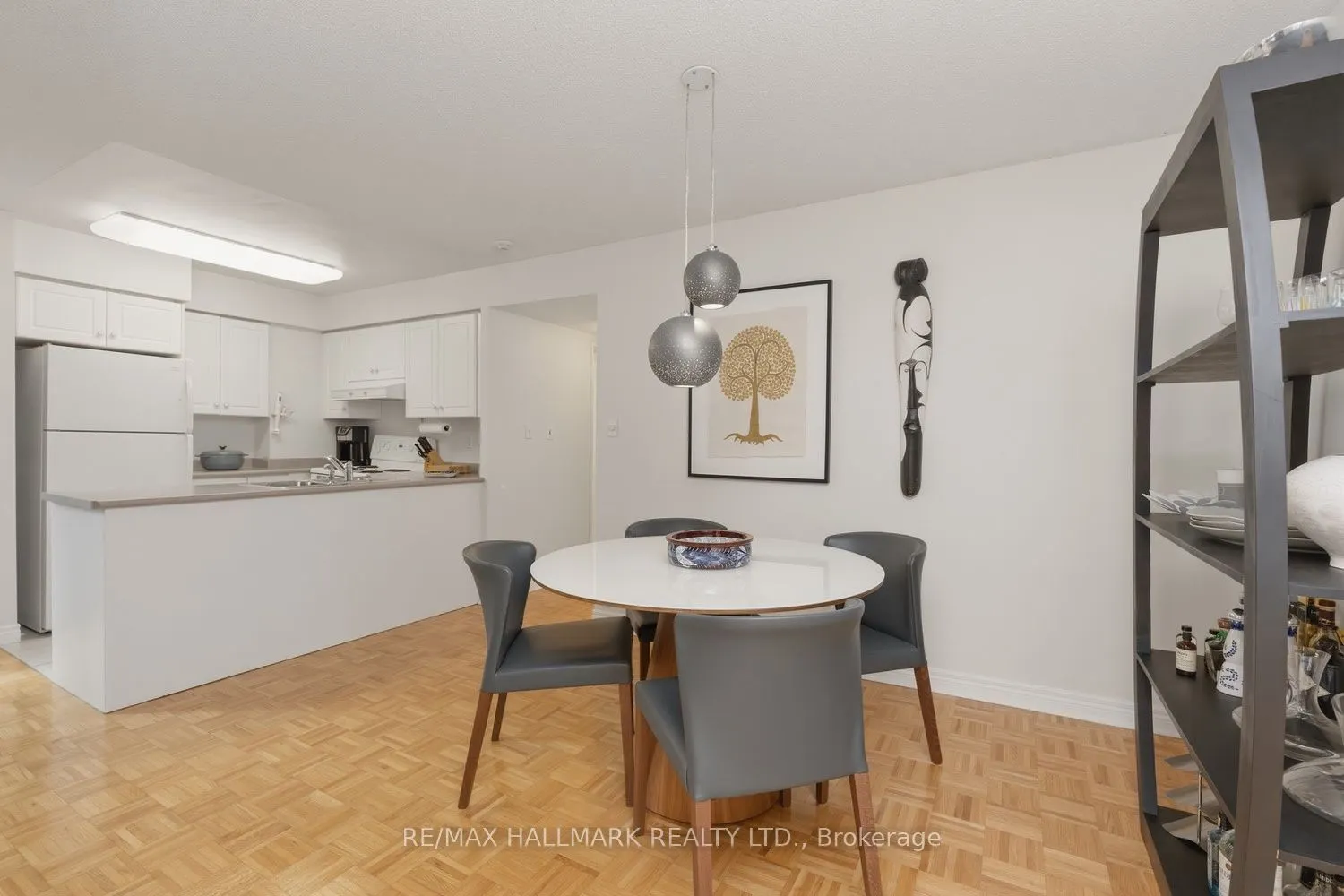 43 Eglinton Avenue E #310