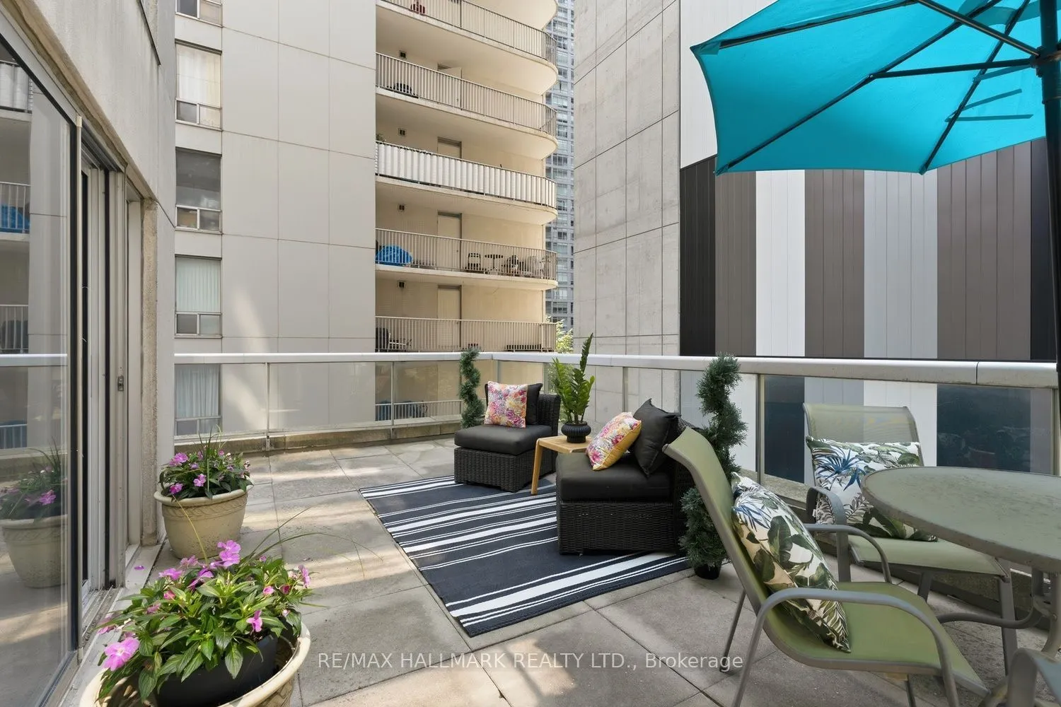 43 Eglinton Avenue E #310