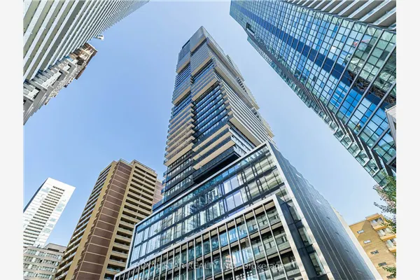 55 Charles Street E