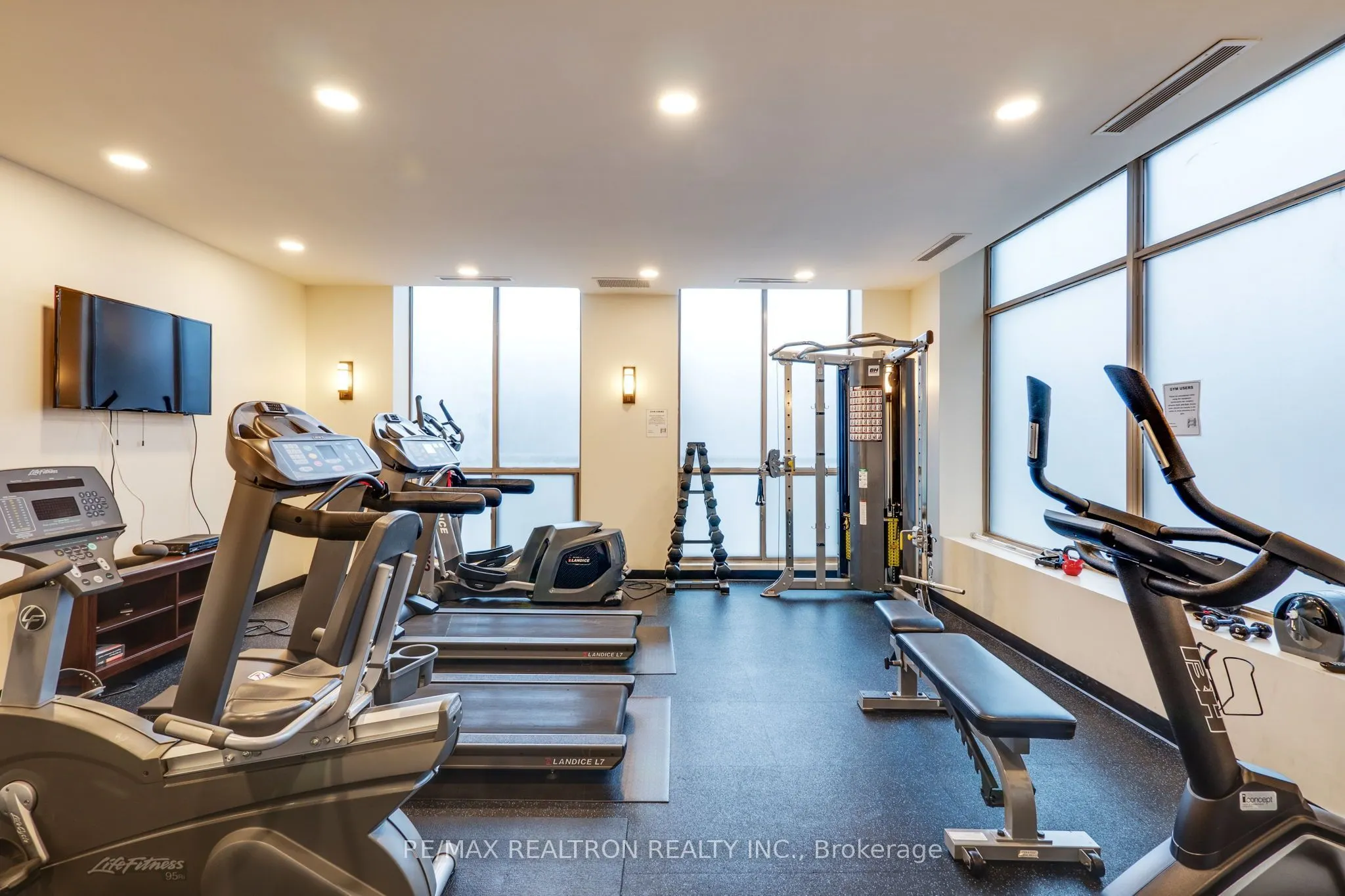 1 Glen Park Avenue #304