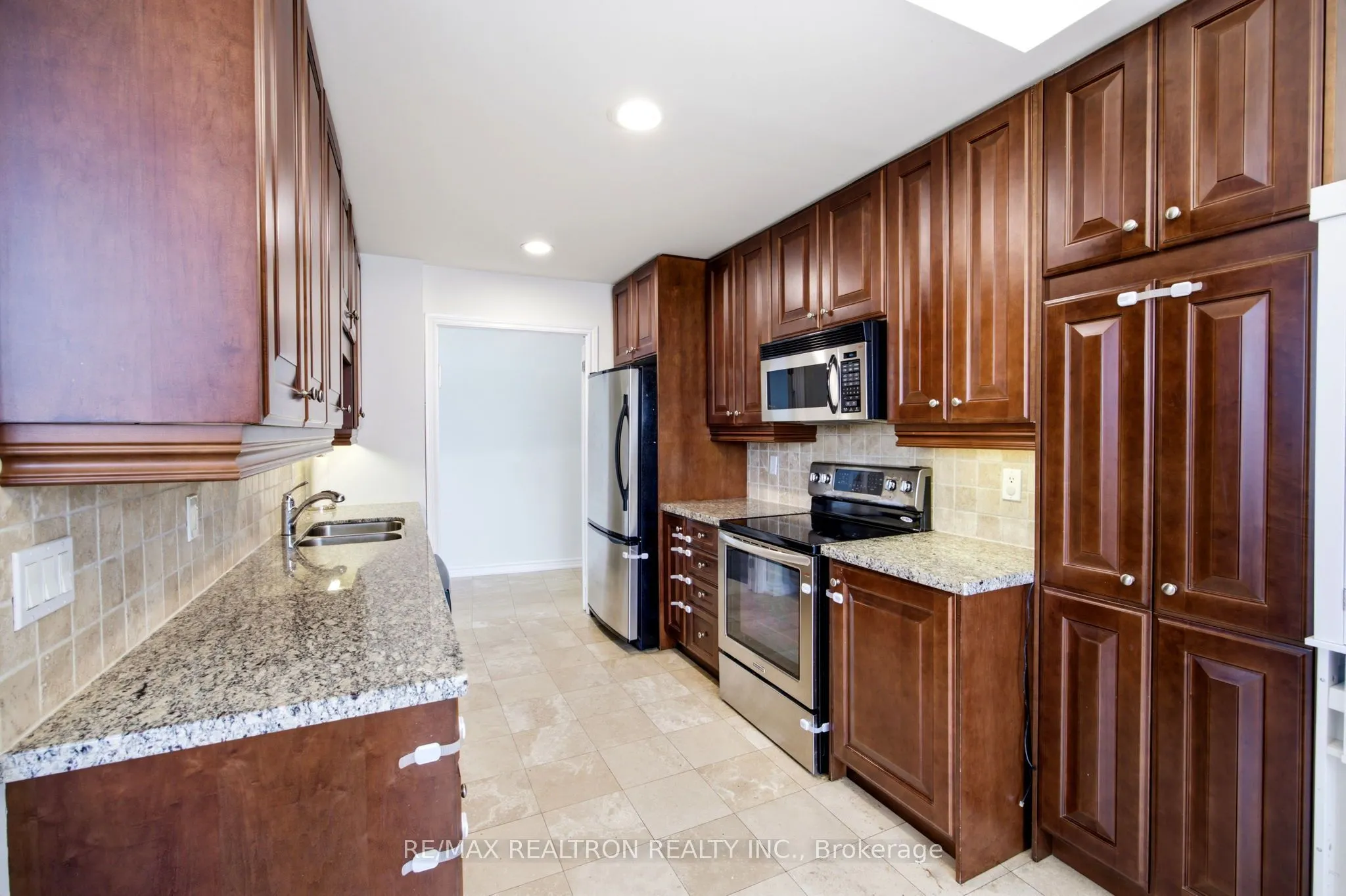1 Glen Park Avenue #304