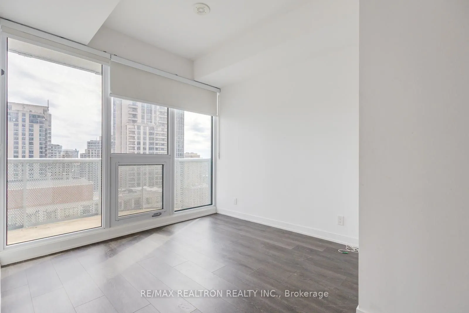 15 Holmes Avenue #1701