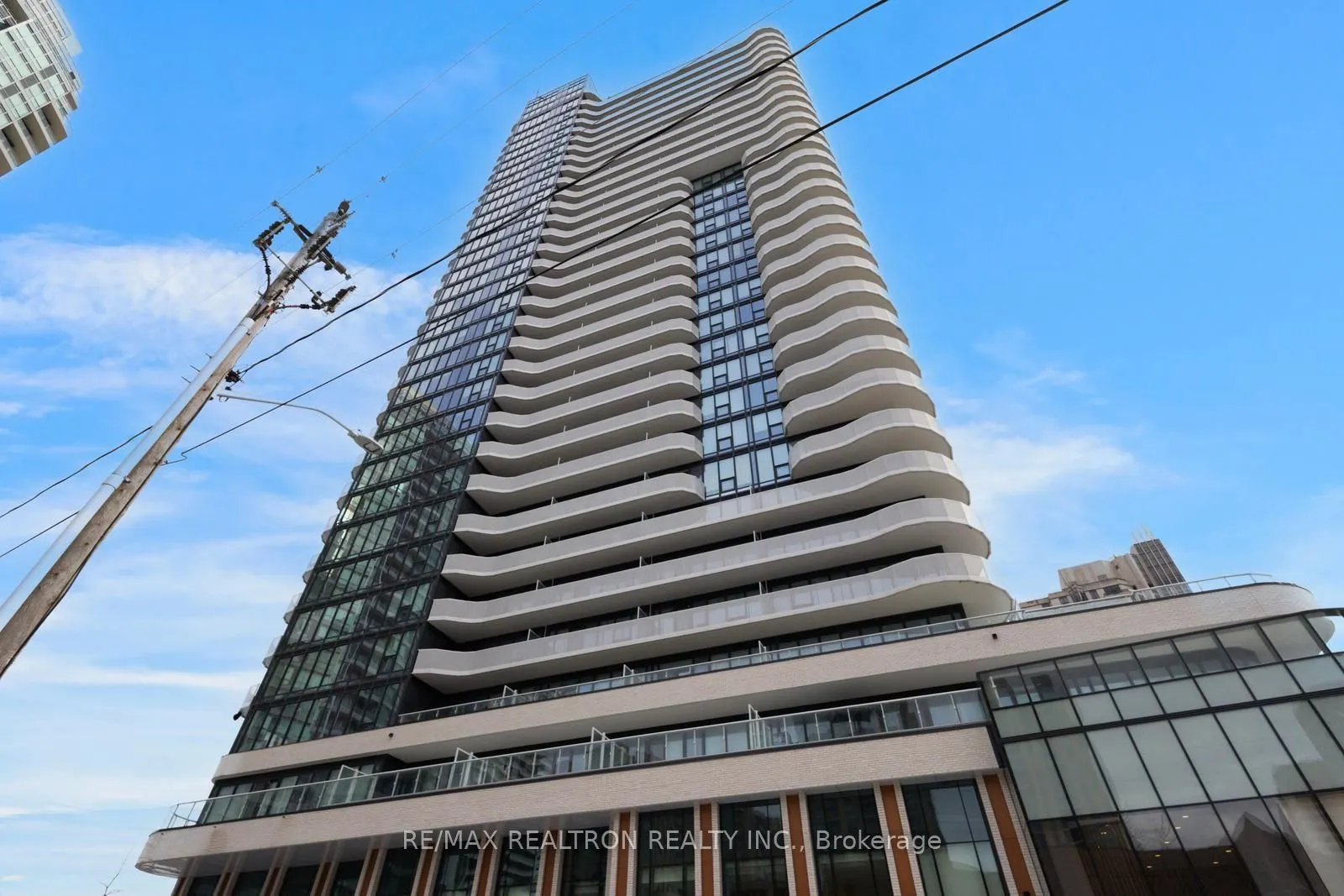 15 Holmes Avenue #1701