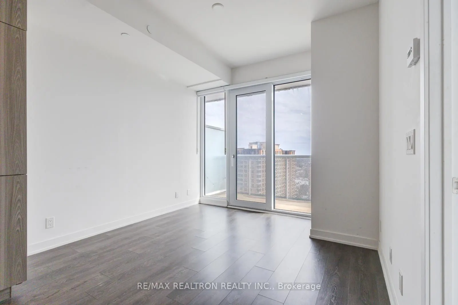 15 Holmes Avenue #1701
