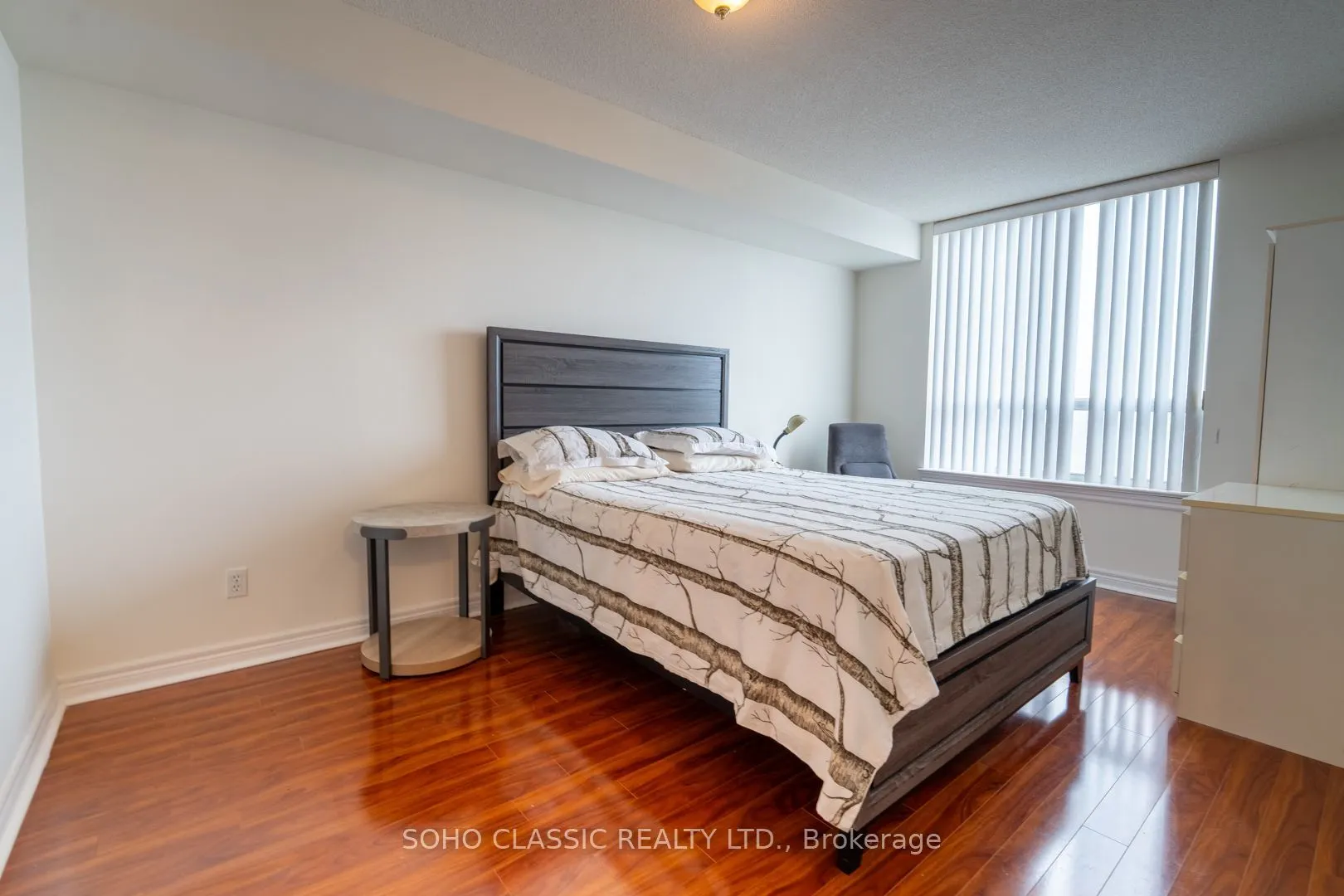 1700 Eglinton Avenue E #809