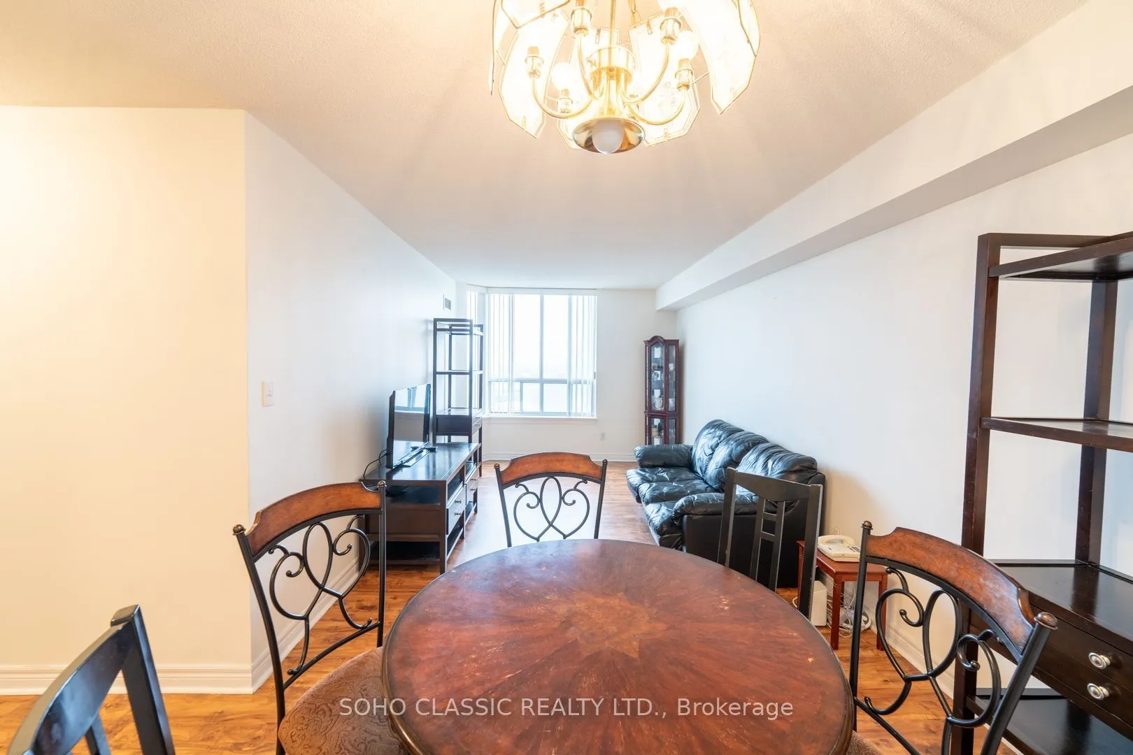 1700 Eglinton Avenue E #809