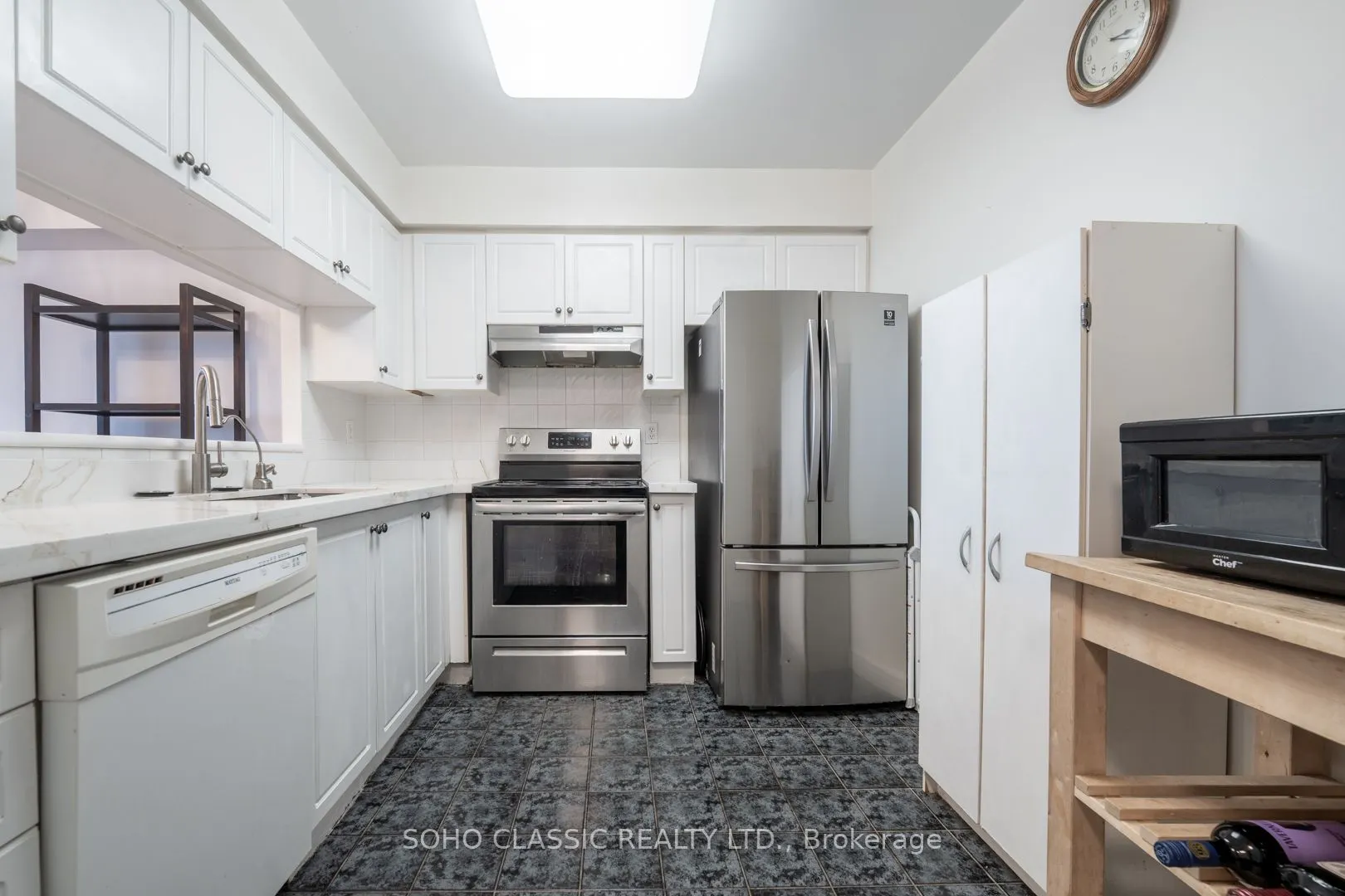 1700 Eglinton Avenue E #809
