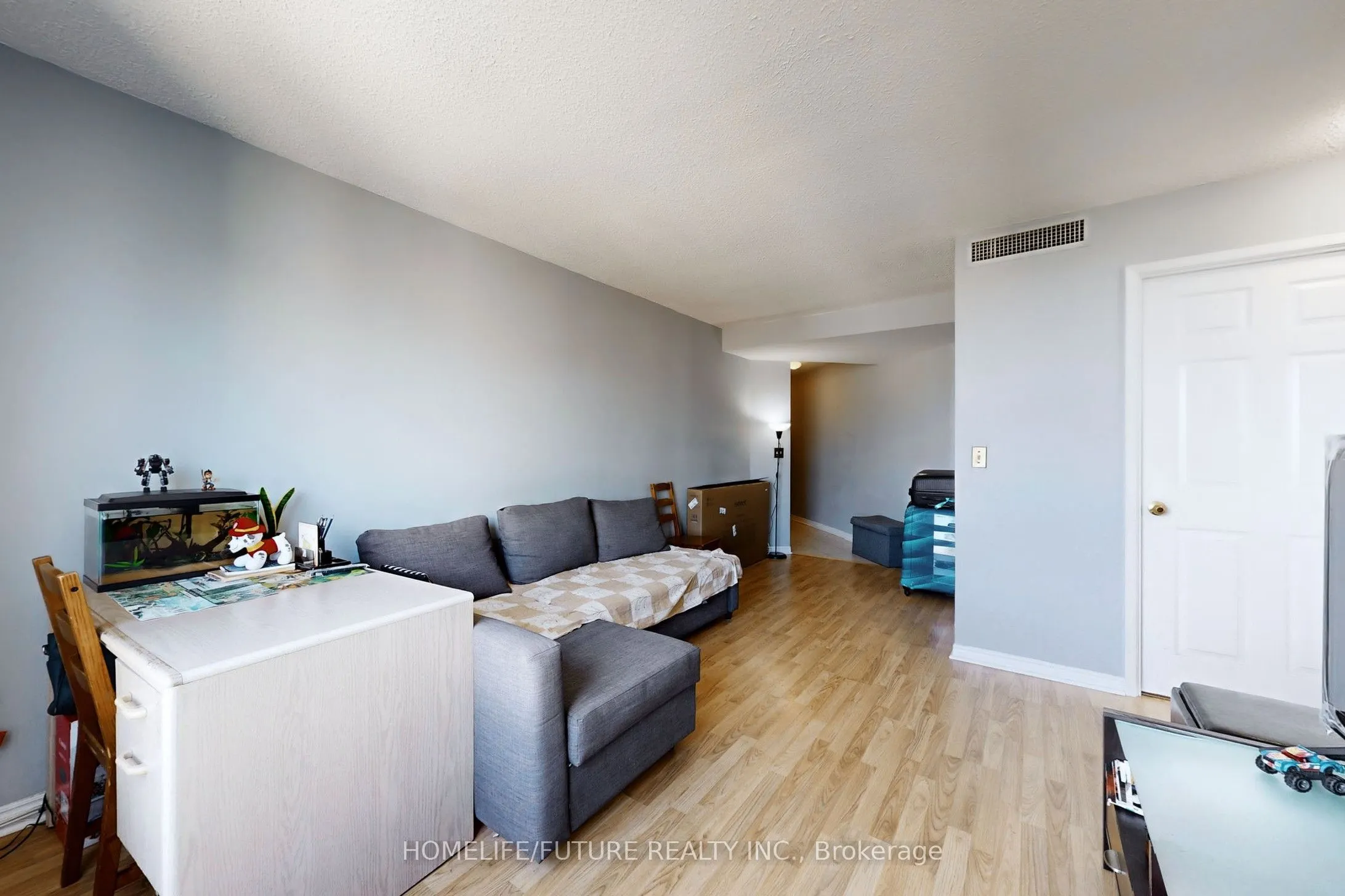 7 Concorde Place #909