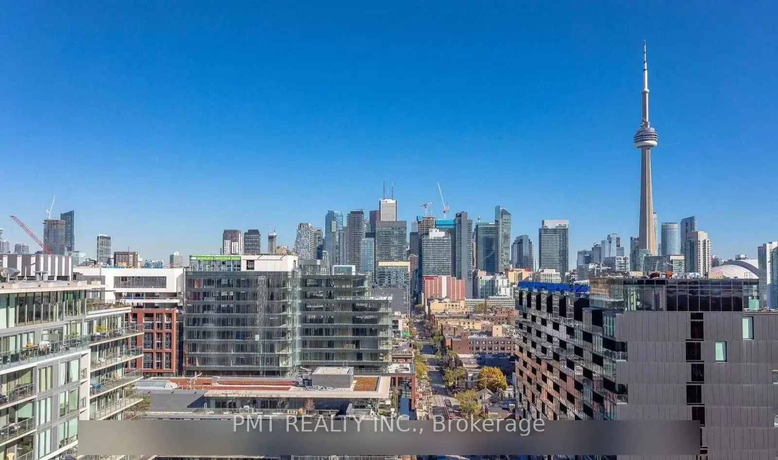 700 King Street W #208