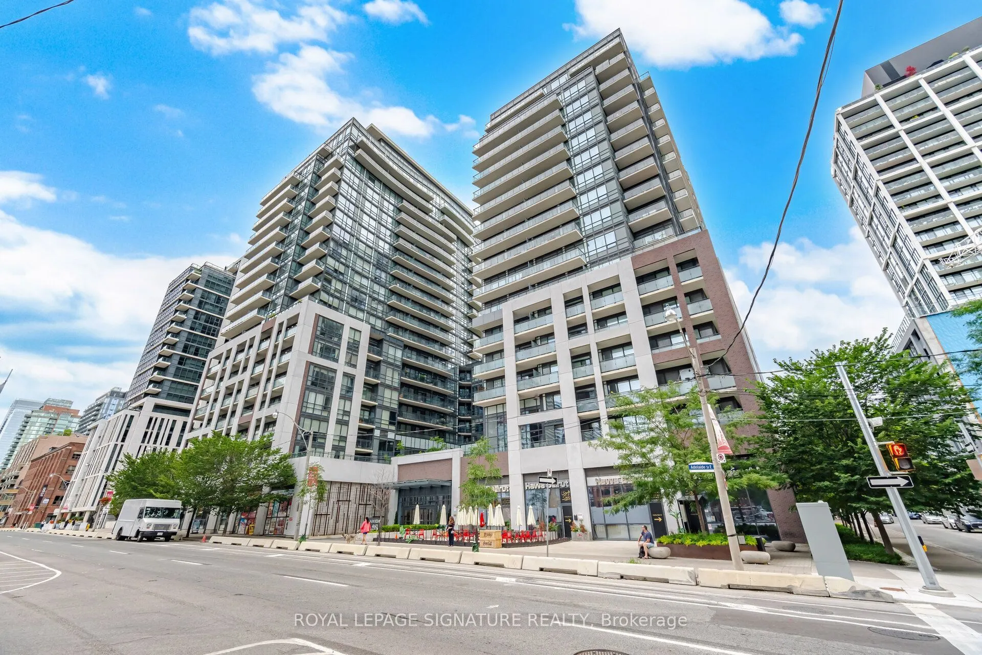 460 Adelaide Street E #1801