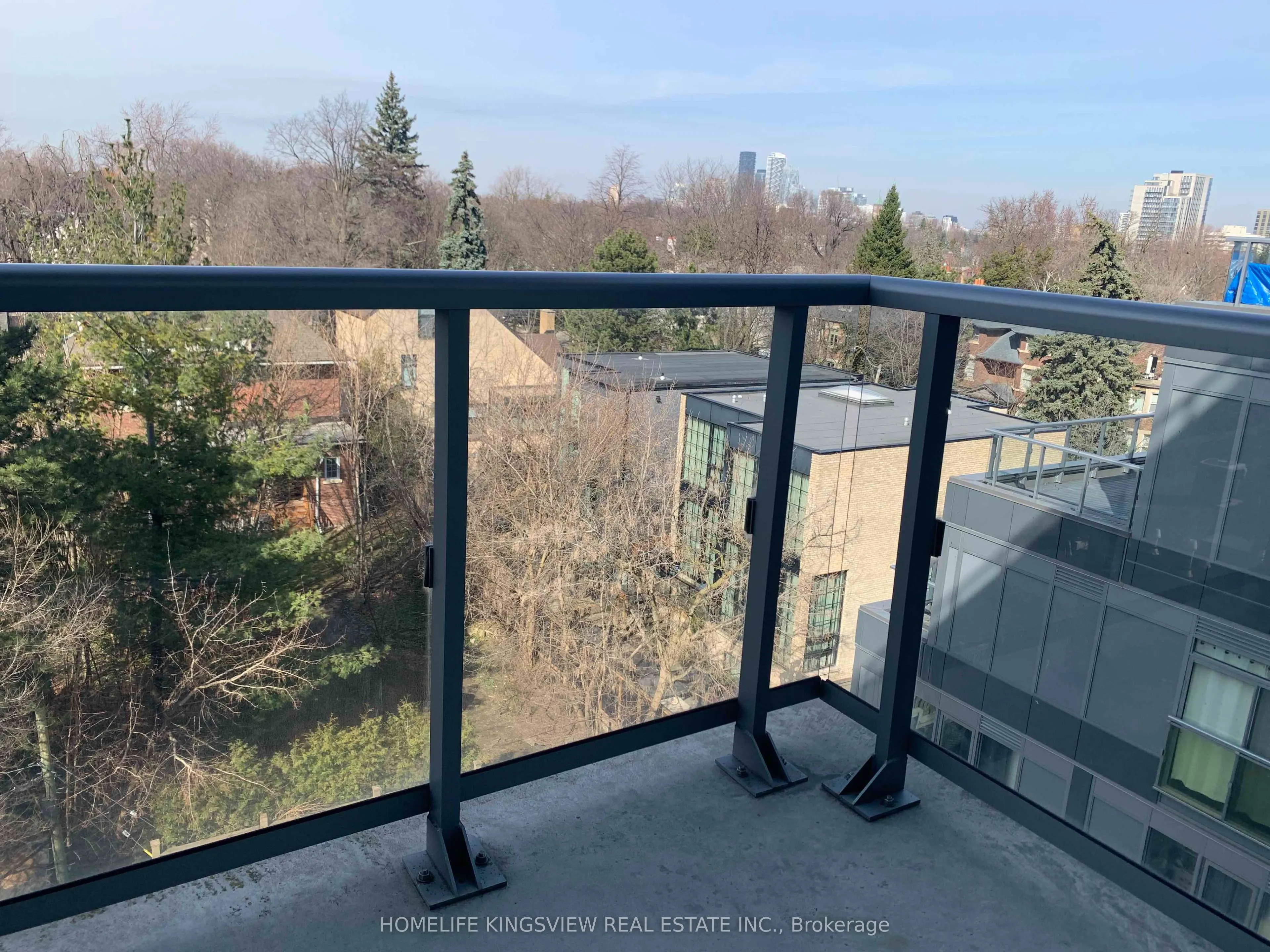 6 Parkwood Avenue #613