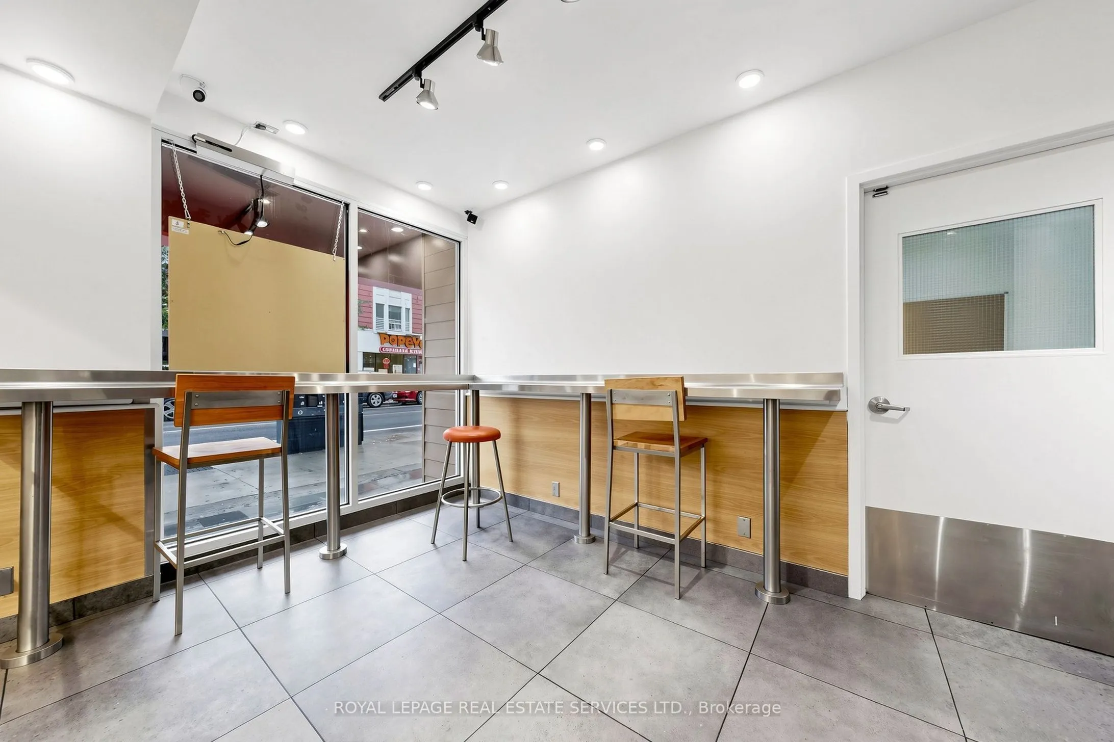500 Bloor Street W