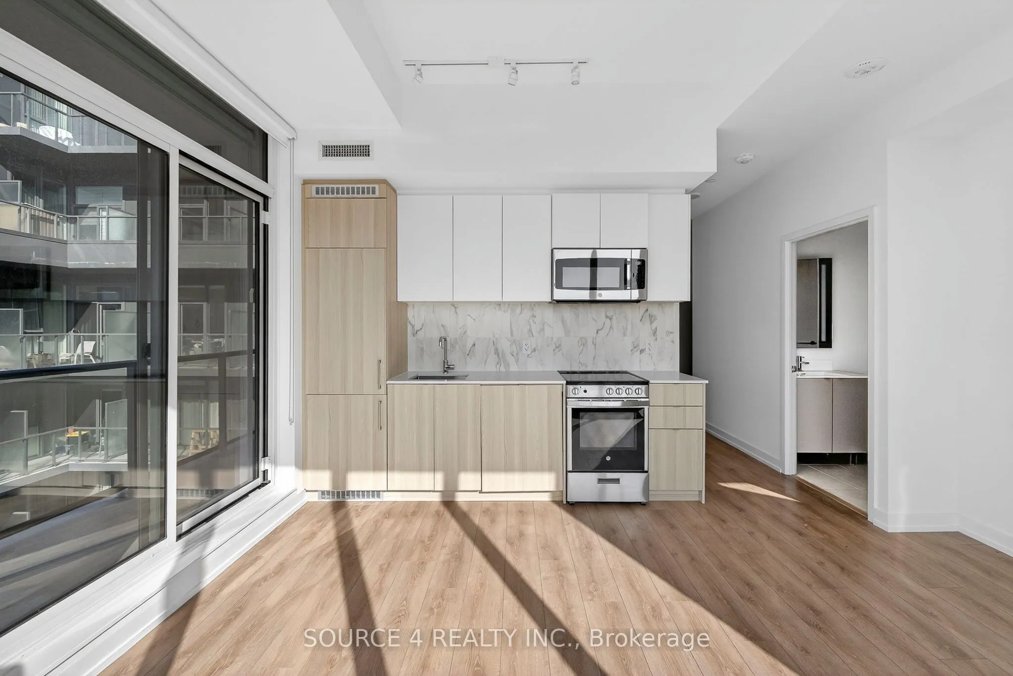 500 Dupont Street #717