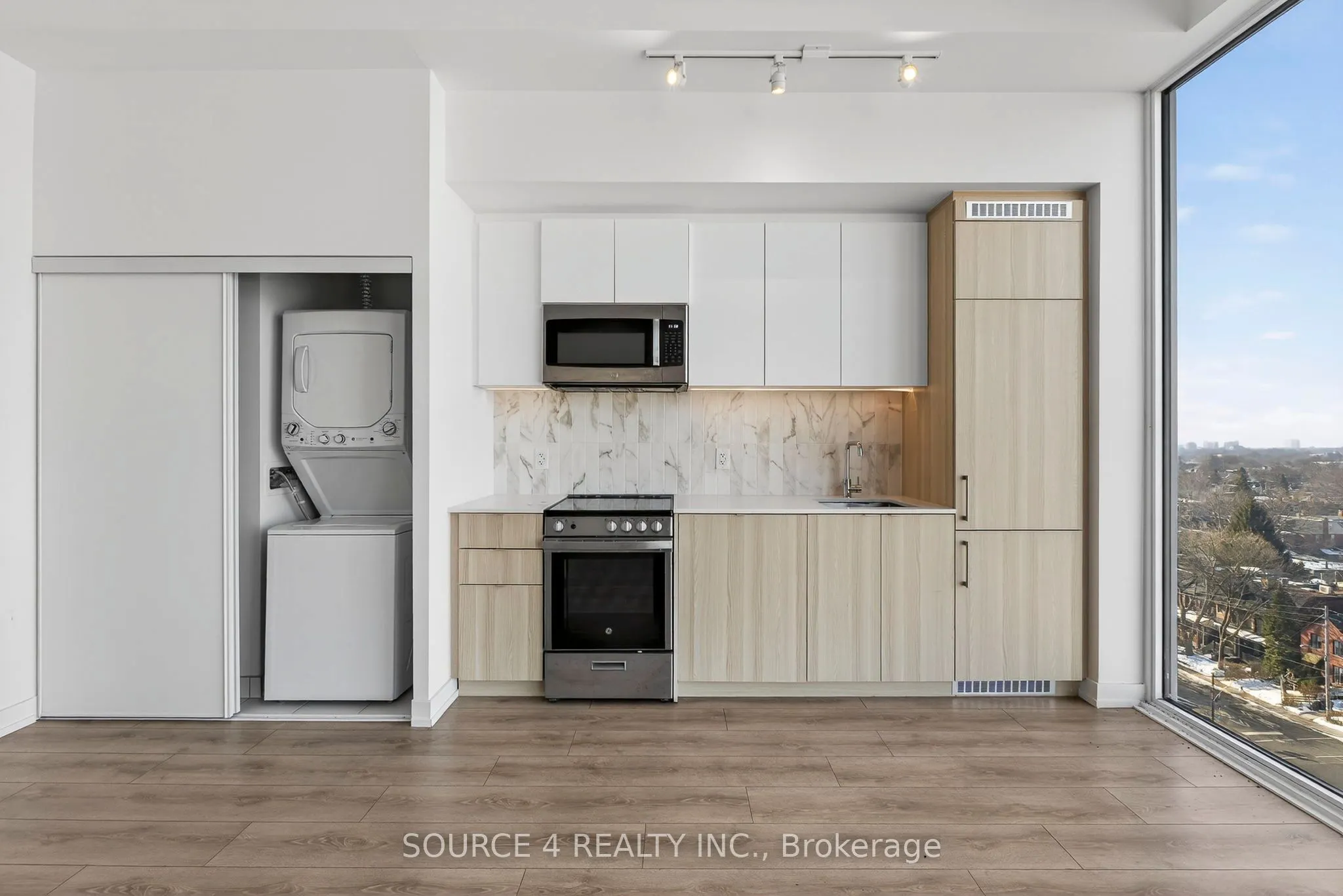 500 Dupont Street #805