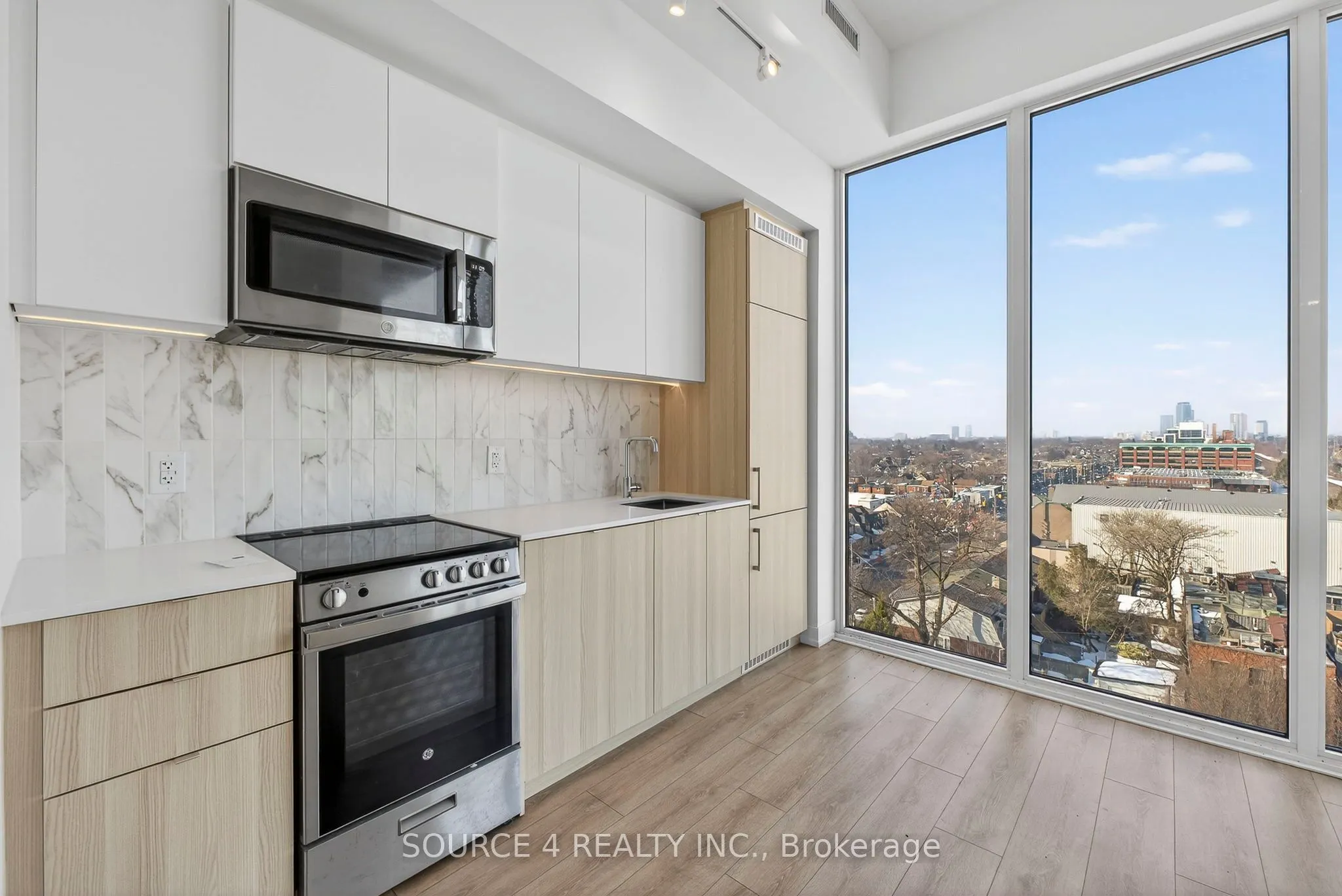 500 Dupont Street #805