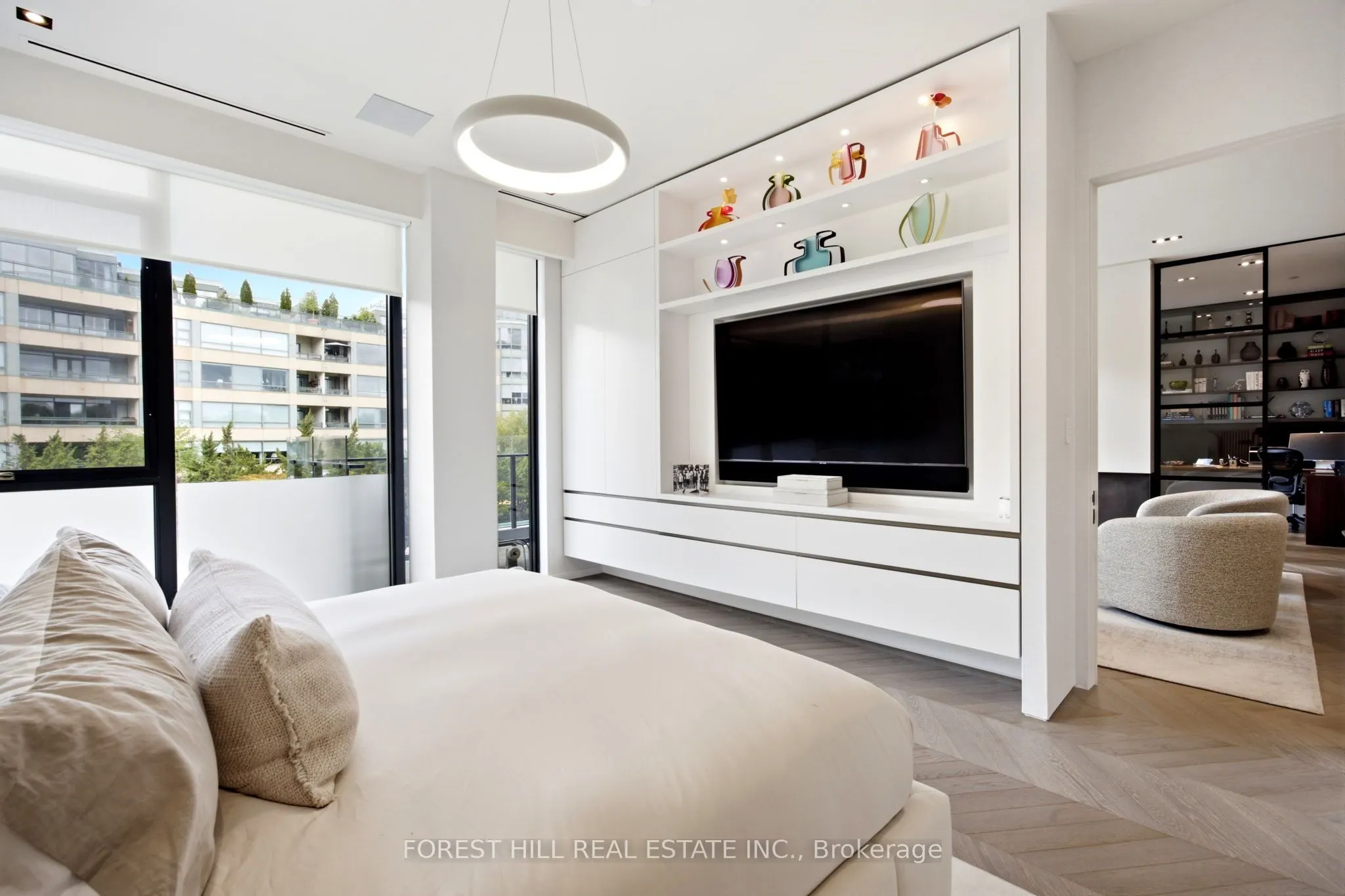36 Hazelton Avenue #4C