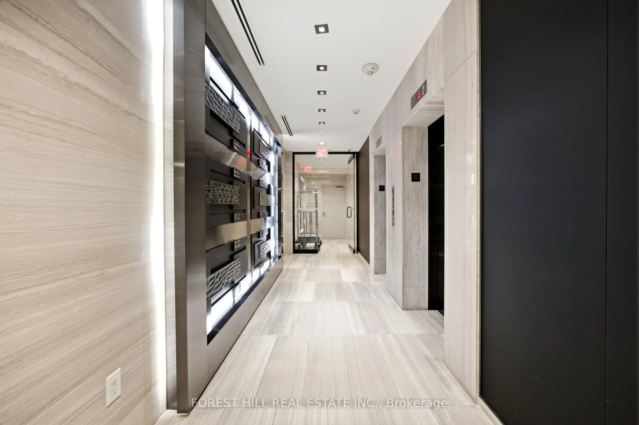 36 Hazelton Avenue #4C