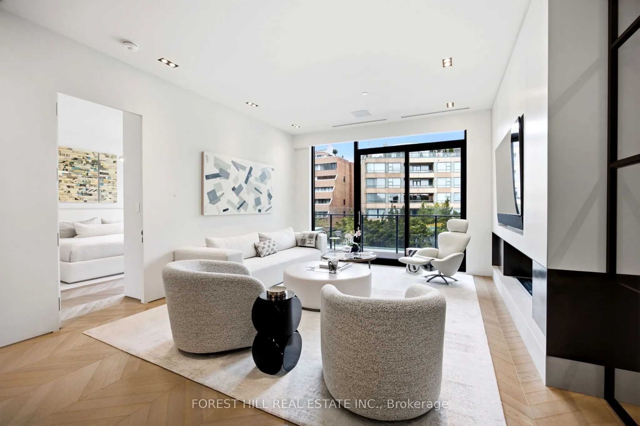 36 Hazelton Avenue #4C