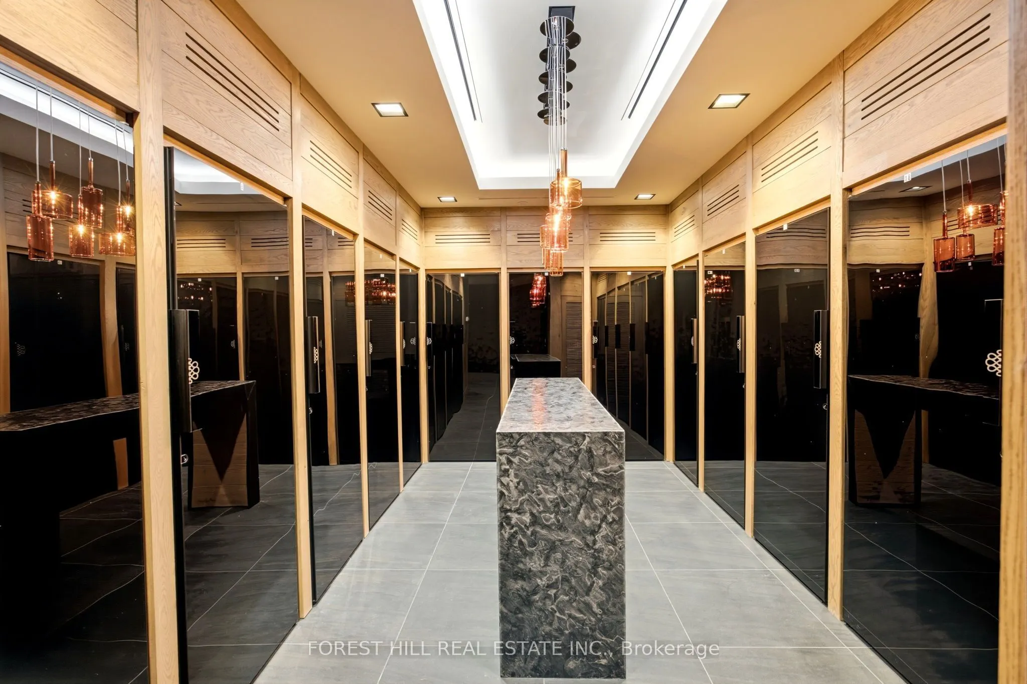 36 Hazelton Avenue #4C