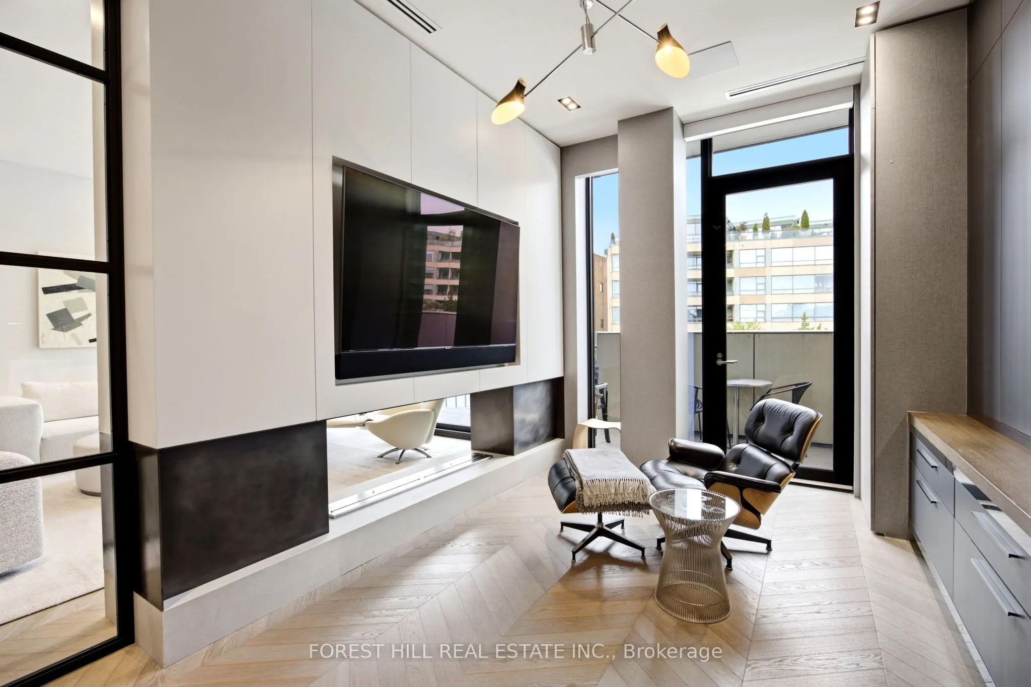 36 Hazelton Avenue #4C