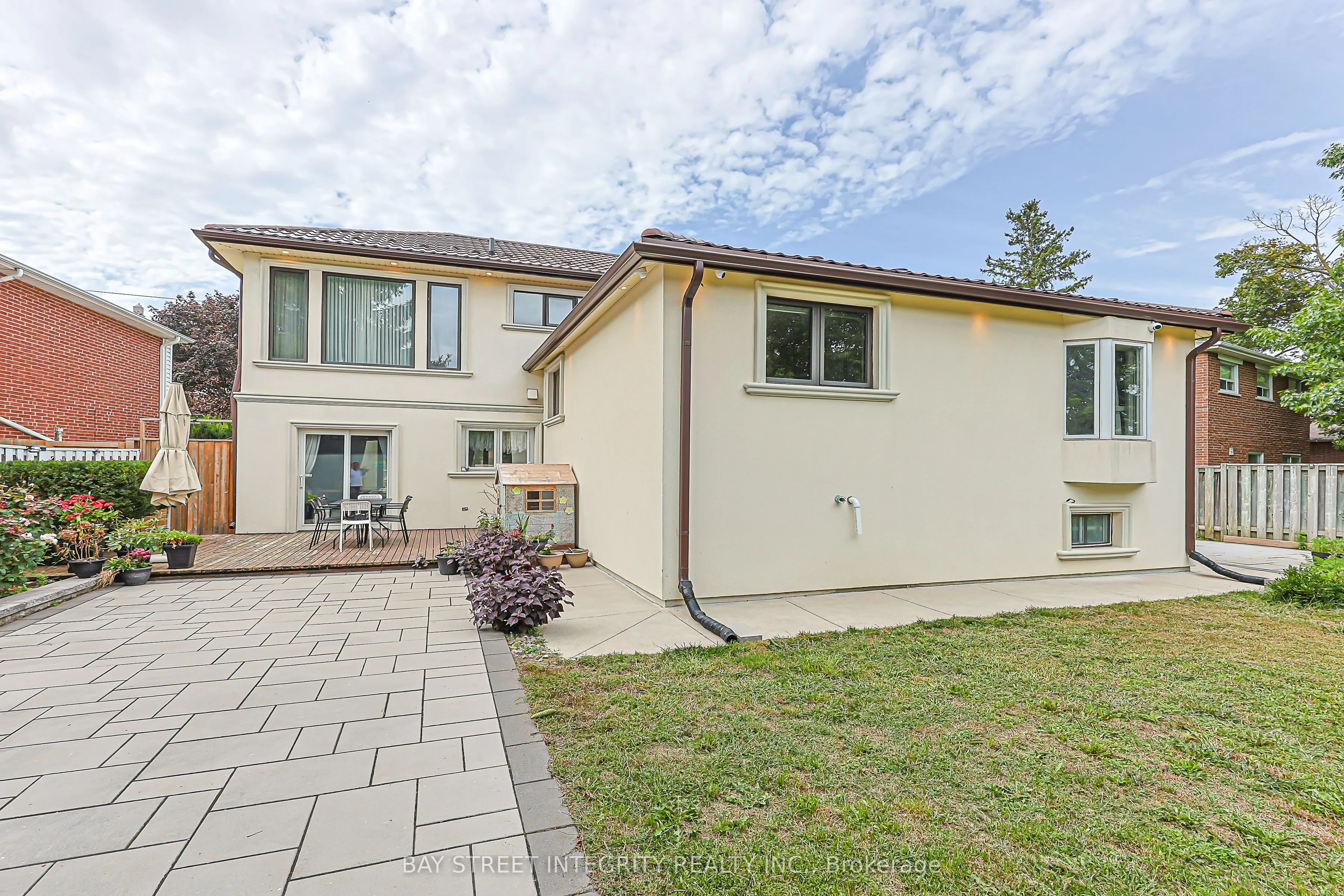 33 Deerford Road