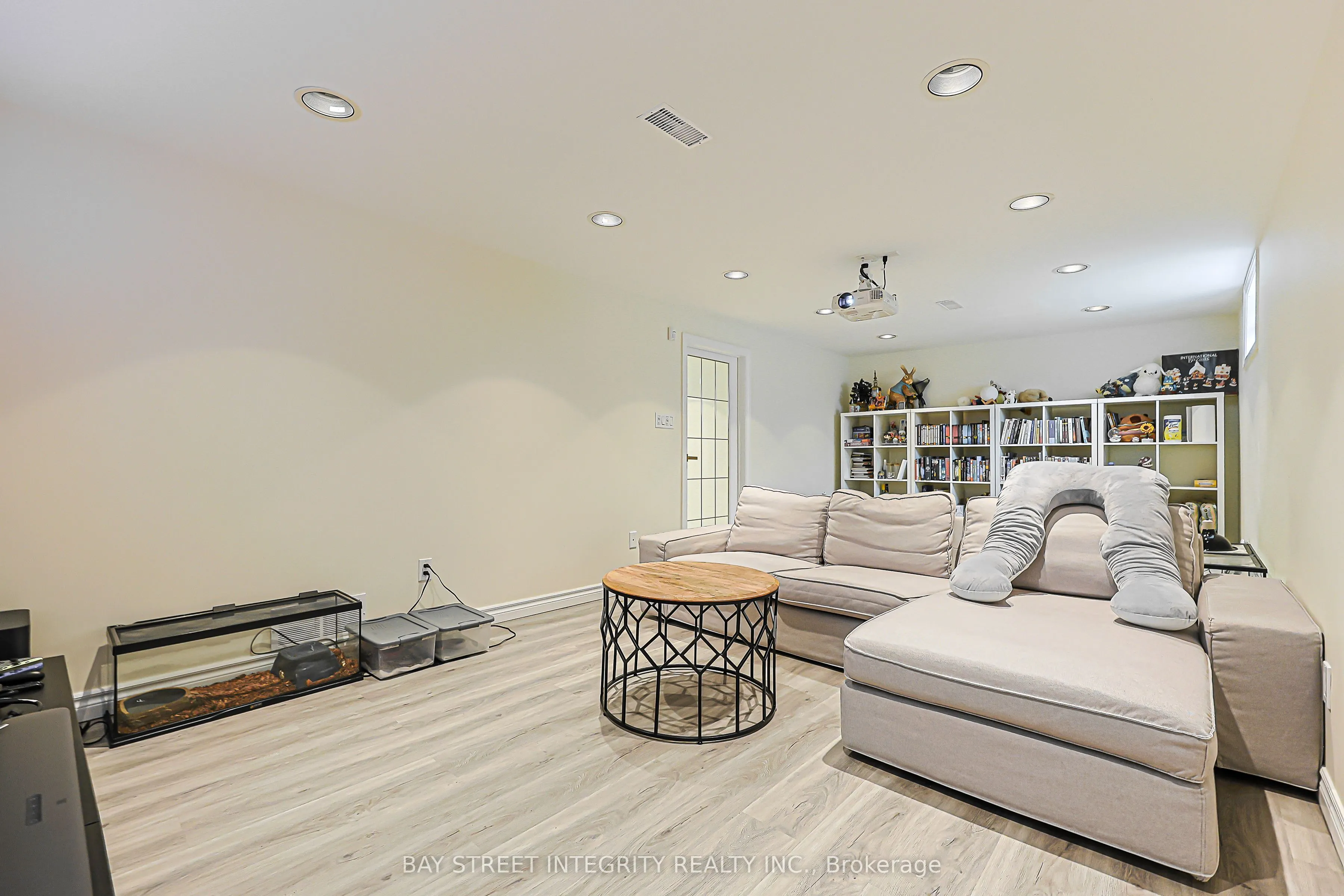 33 Deerford Road
