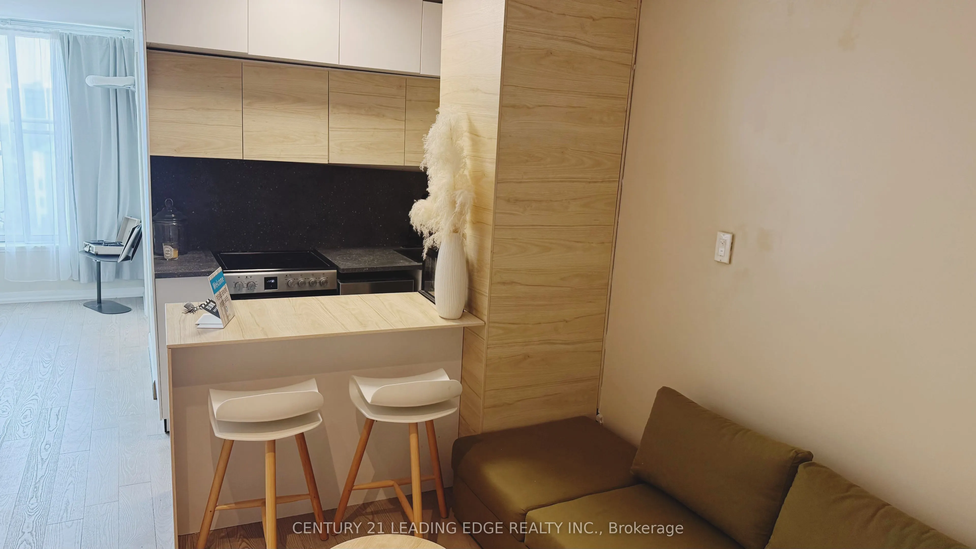650 Queens Quay W #1821