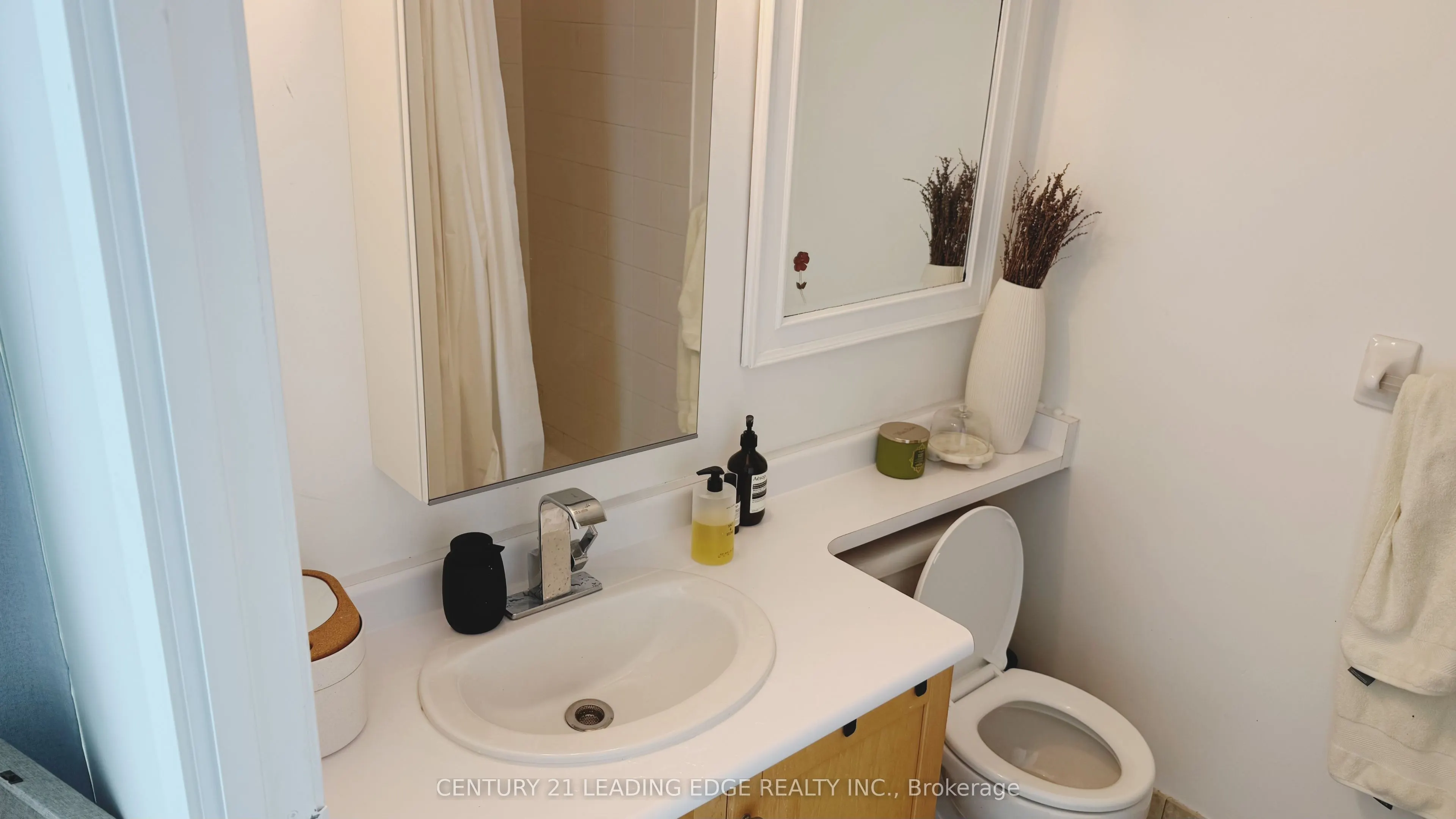 650 Queens Quay W #1821