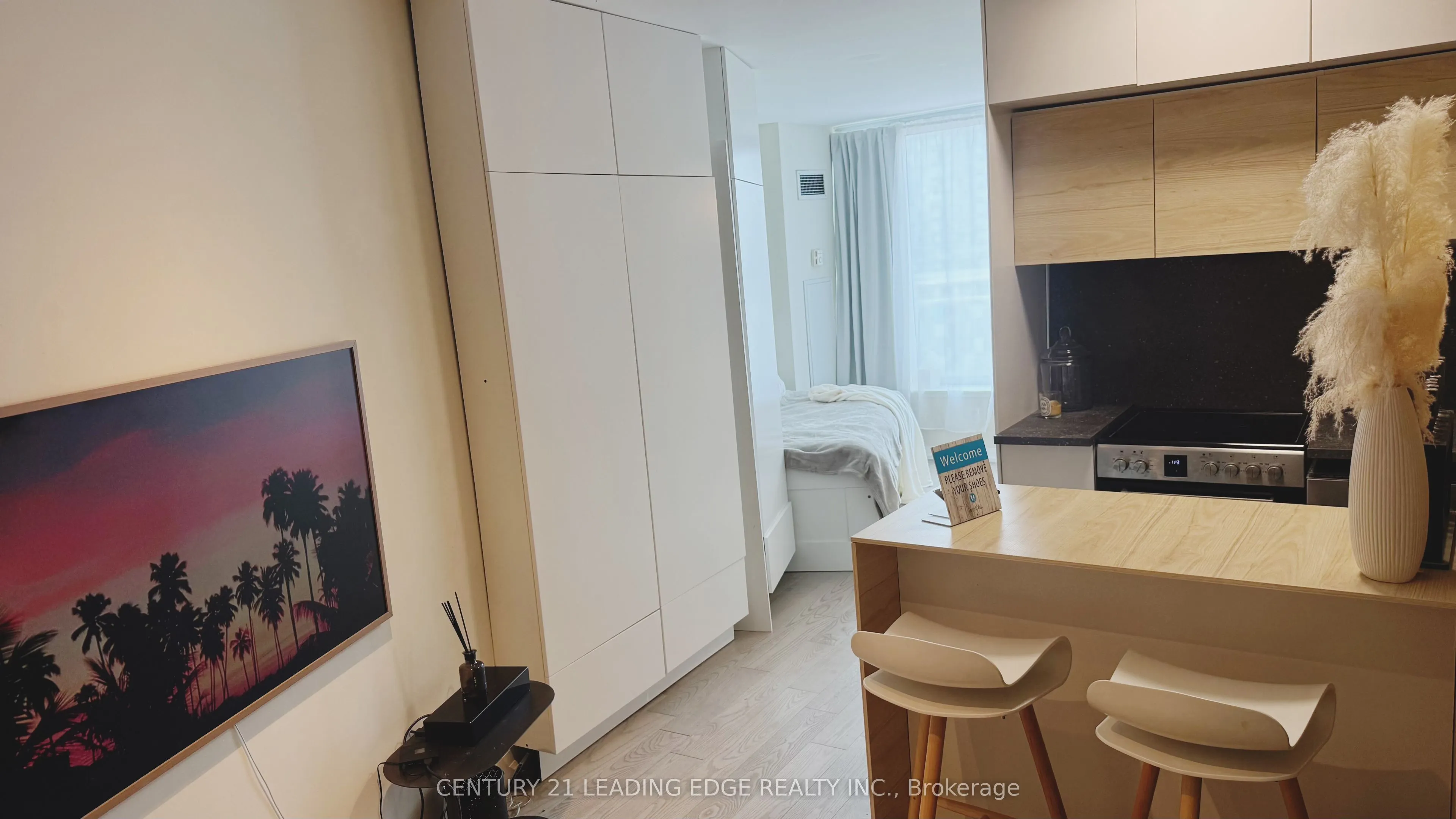 650 Queens Quay W #1821