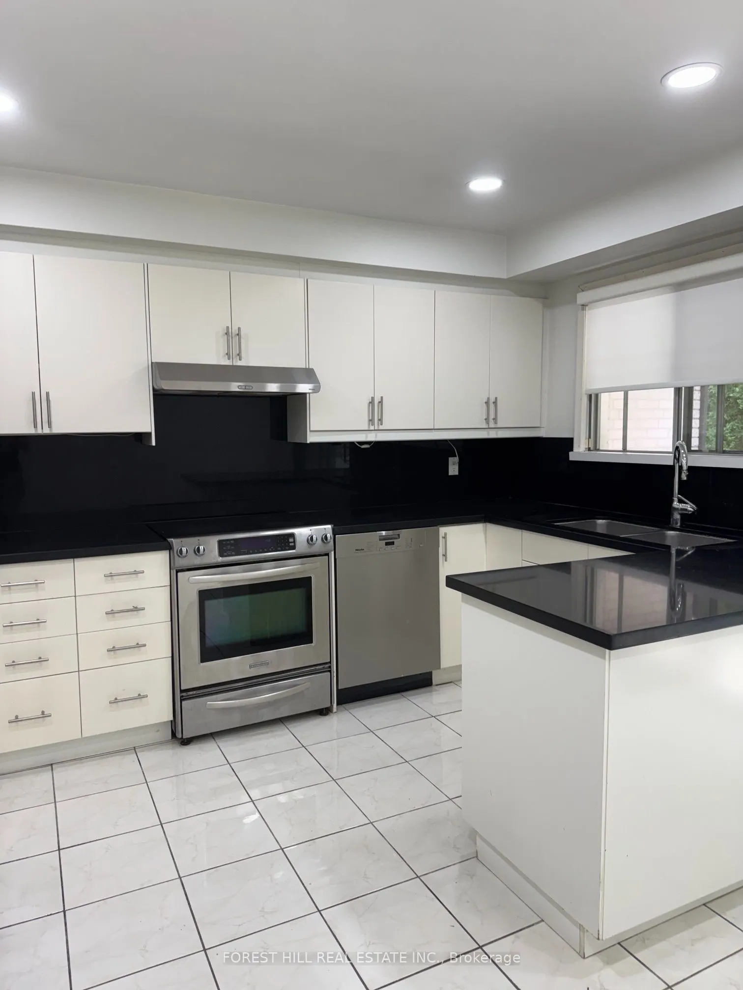 3 Tokay Court