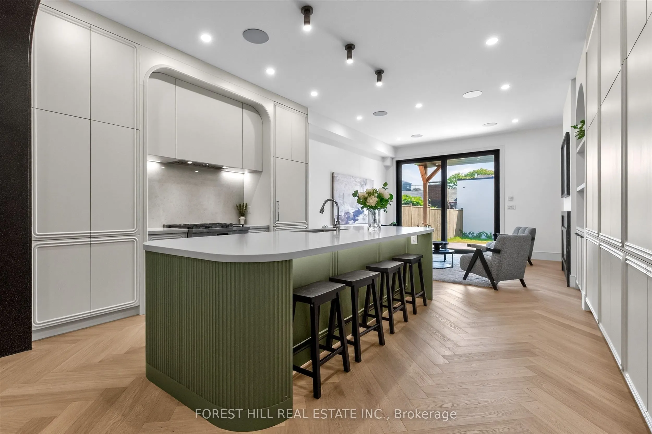 21 Foxley Street