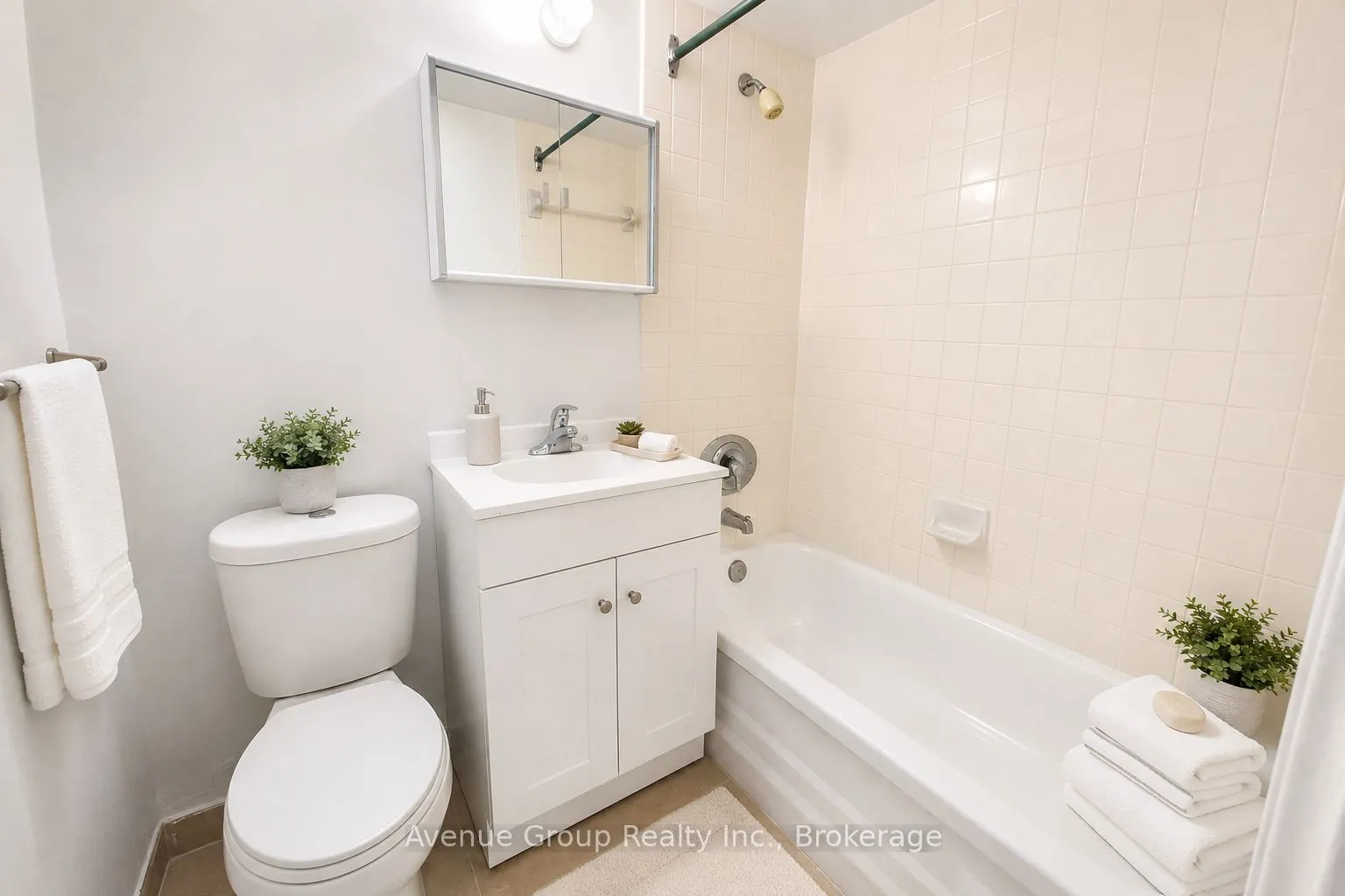 120 Shelborne Avenue #1501