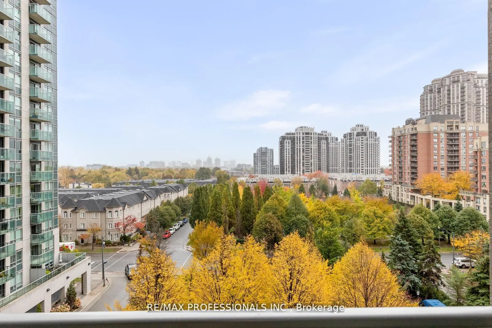 18 Harrison Garden Boulevard #706