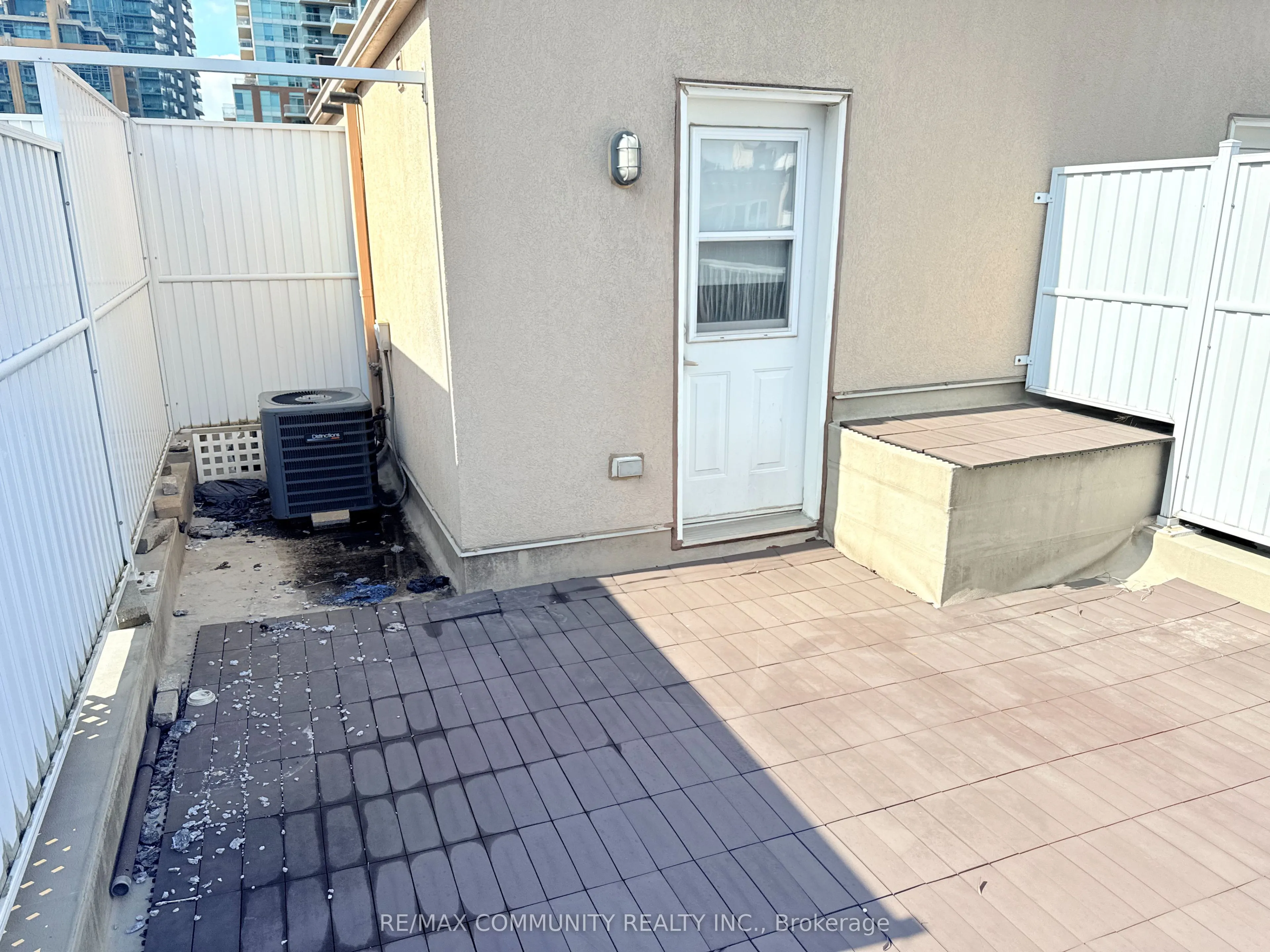 42 Western Battery Road #716