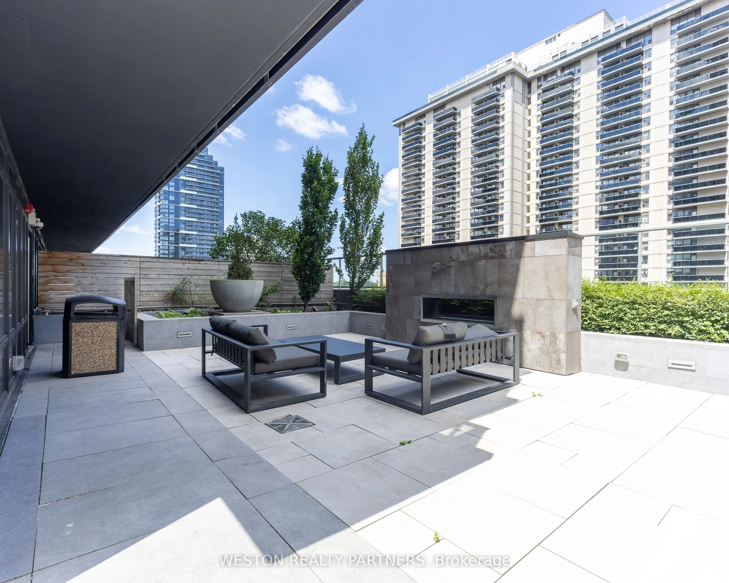 101 Erskine Avenue #1110