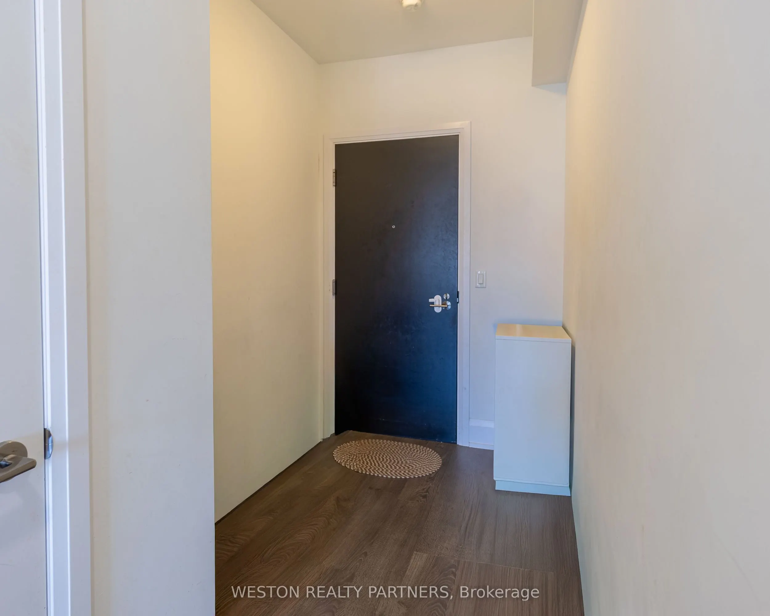 101 Erskine Avenue #1110