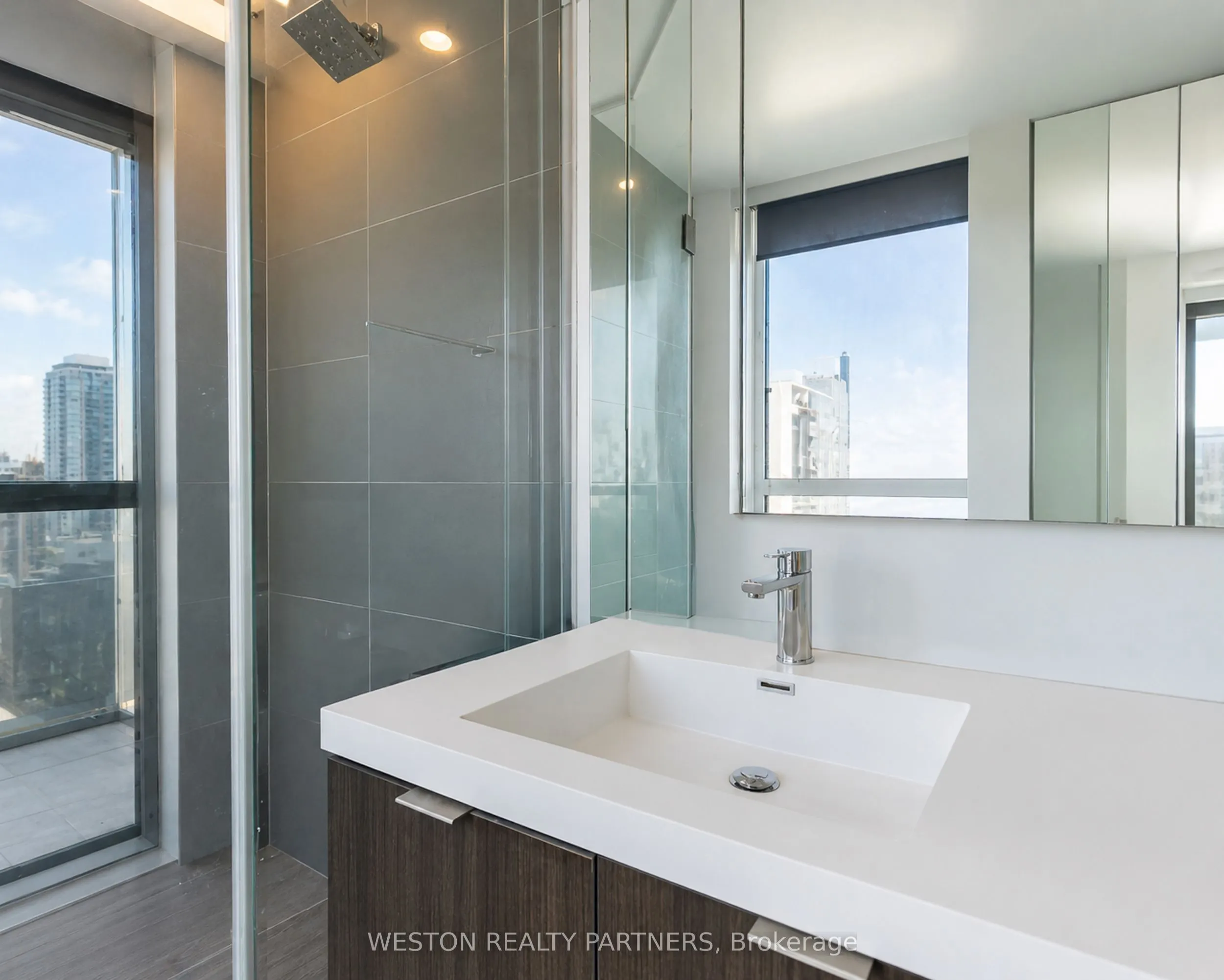 101 Erskine Avenue #1110