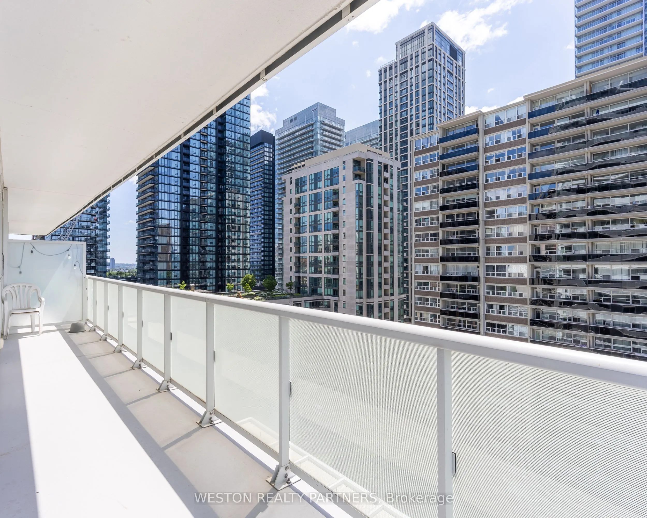 101 Erskine Avenue #1110