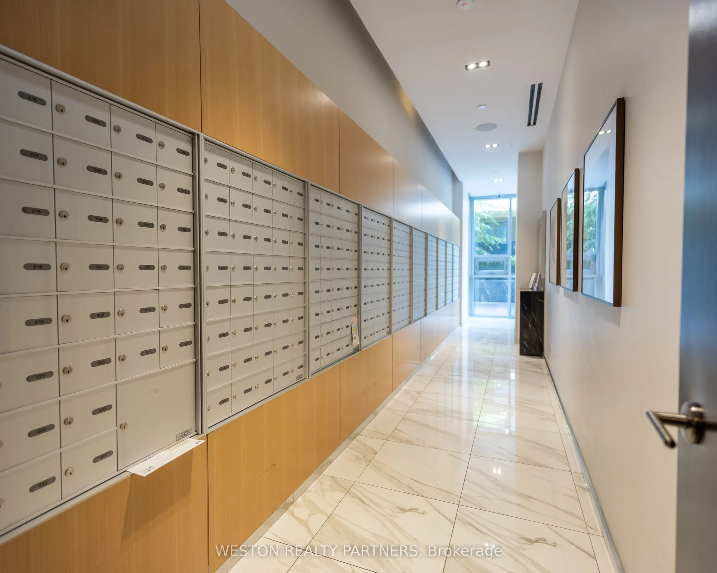 101 Erskine Avenue #1110