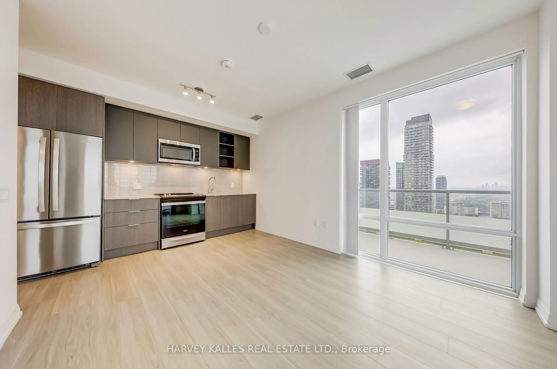 25 Holly Street #PH03
