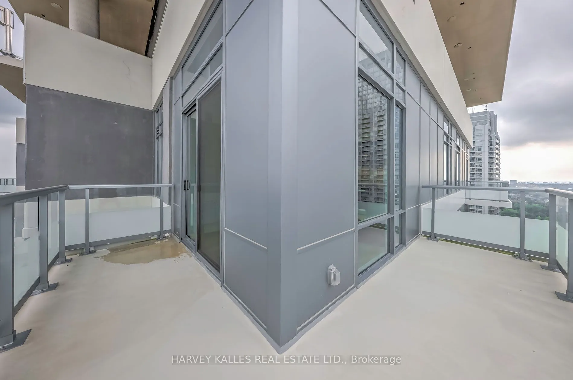 25 Holly Street #PH03