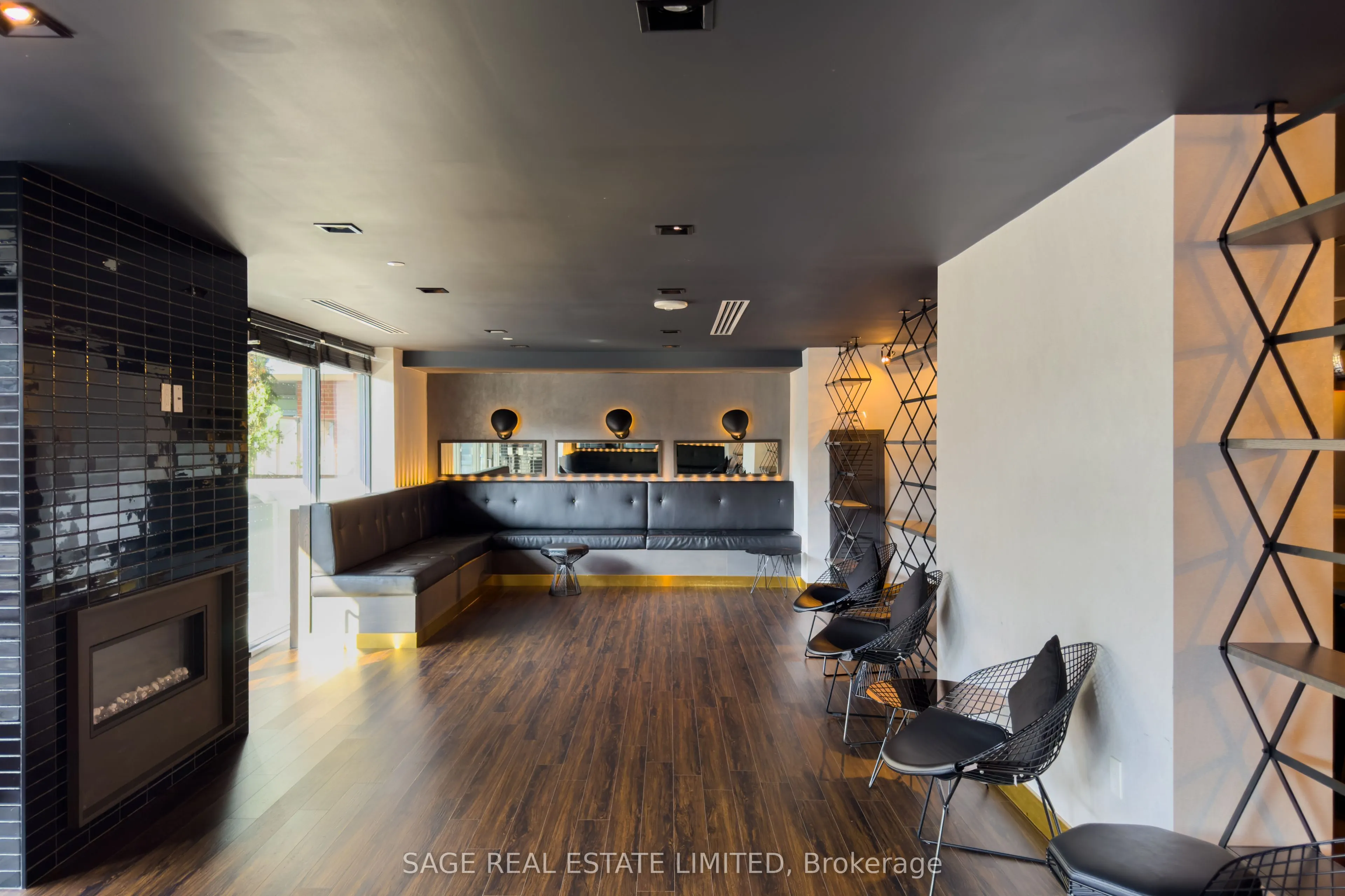 106 Dovercourt Road #214