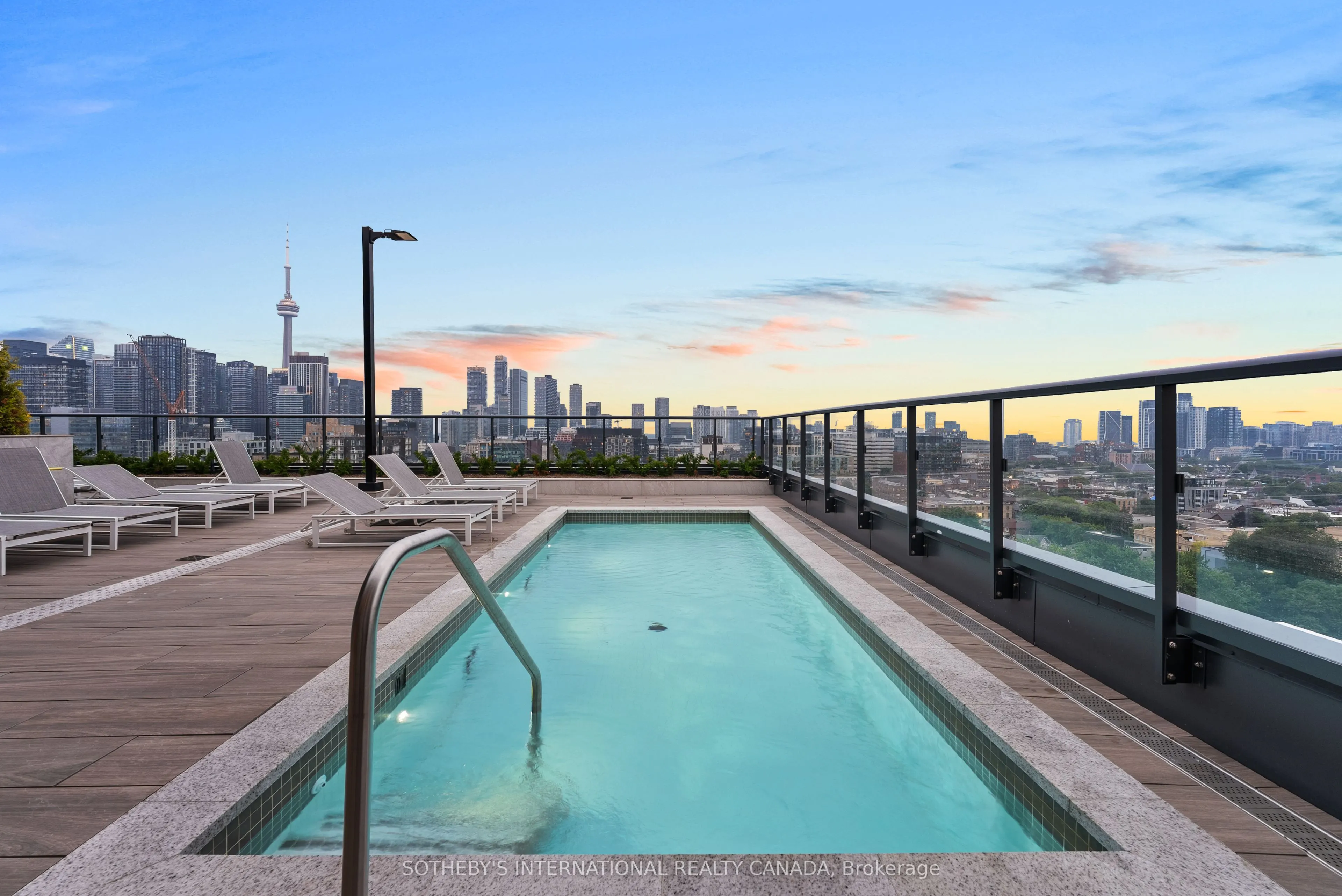 115 Denison Avenue #512