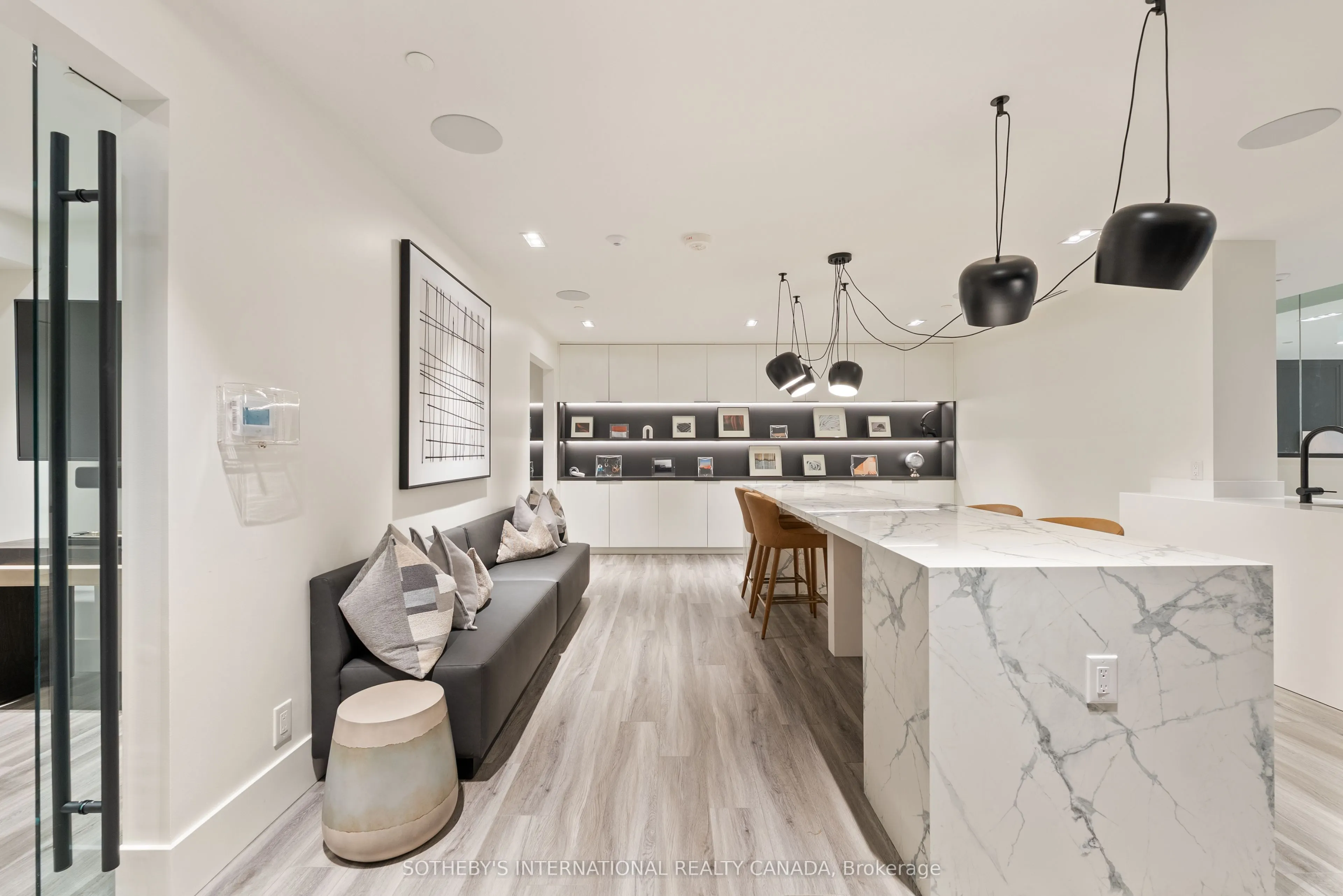 115 Denison Avenue #512