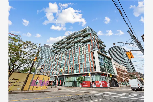 318 King Street E #308