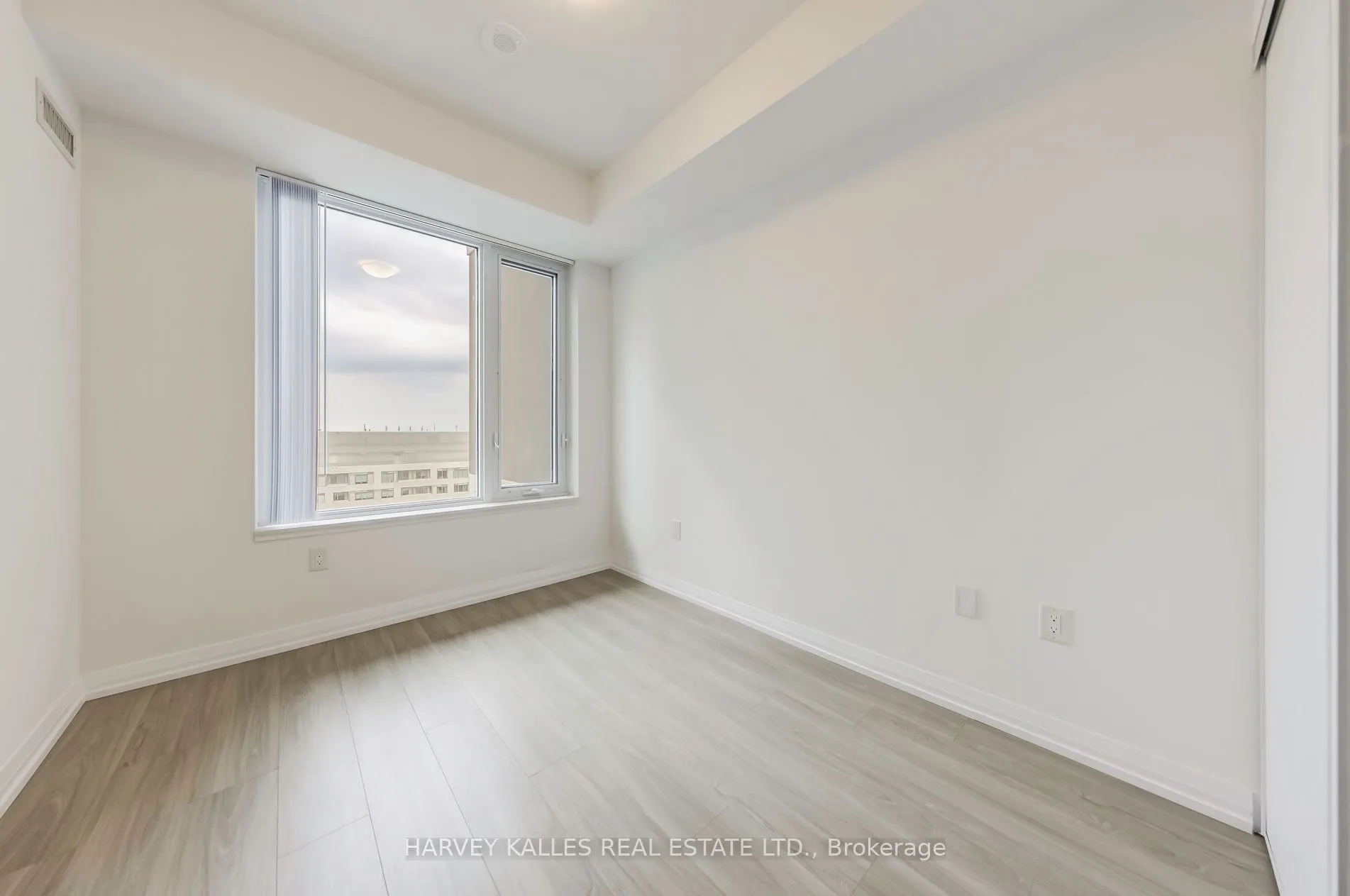 25 Holly Street #PH03
